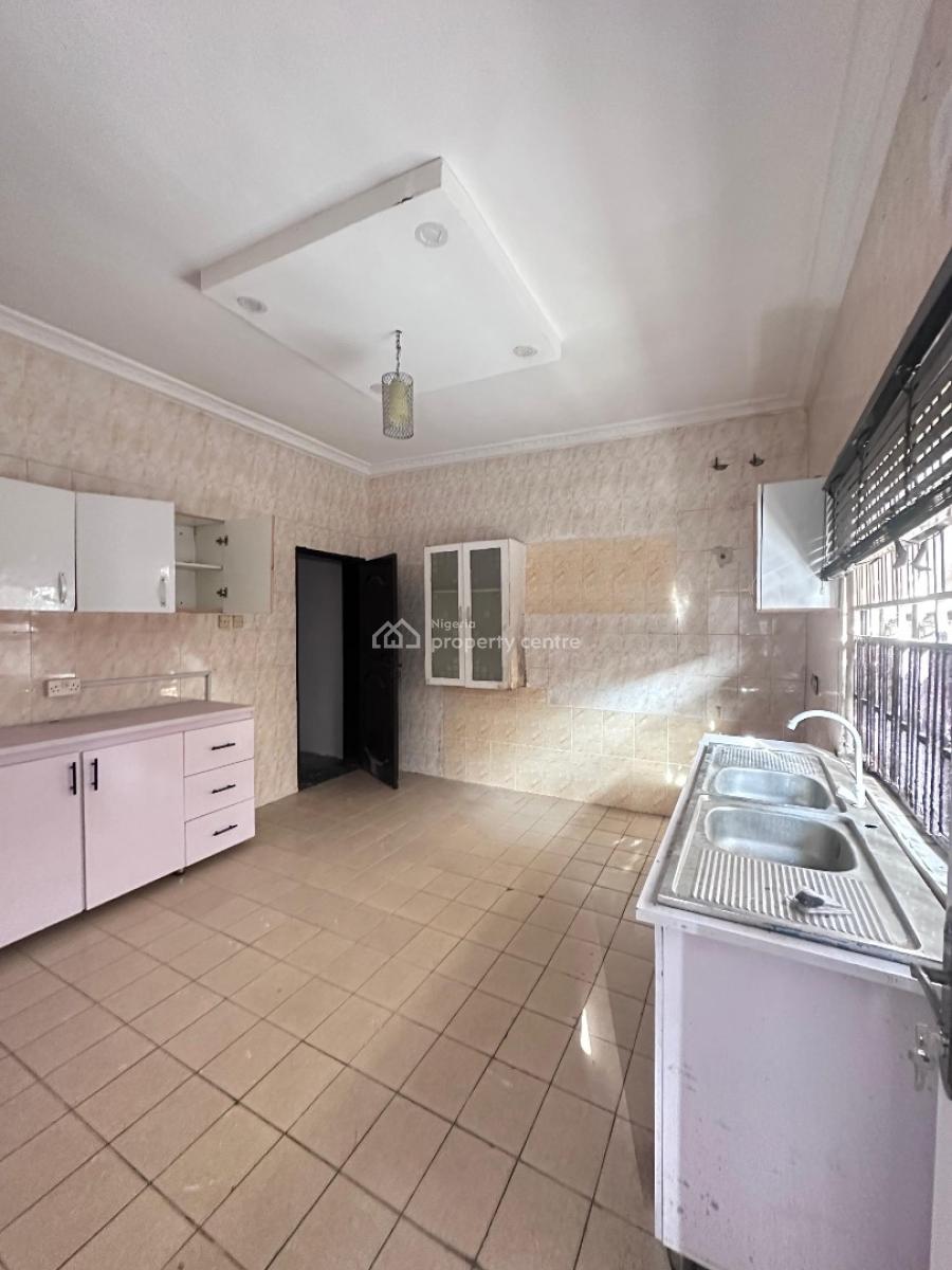 1 Bedroom Apartment, Lekki Phase 1, Lekki, Lagos, Flat / Apartment for Rent