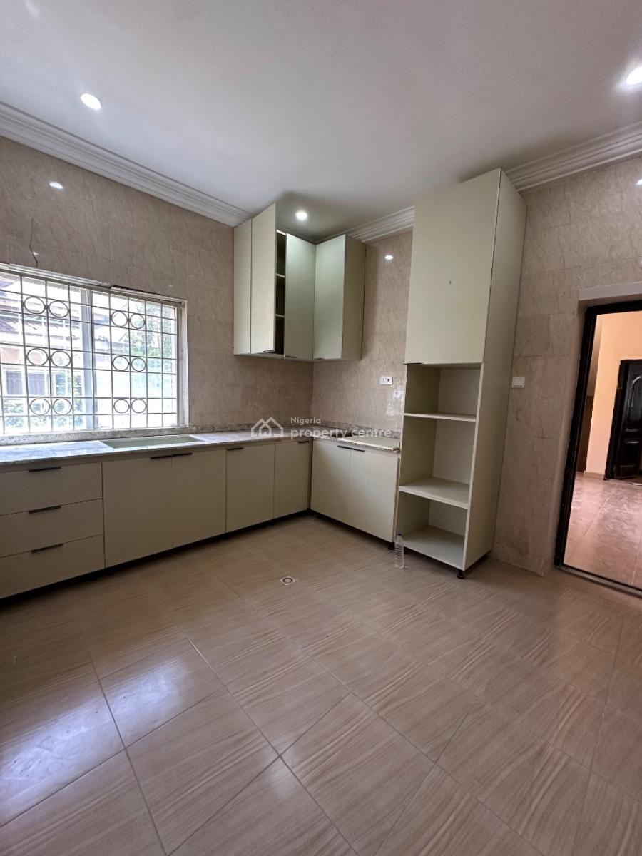 Newly Built 3 Bedroom Serviced and Unfurnished Apartment, Shoprite, Jabi, Abuja, Flat / Apartment for Rent