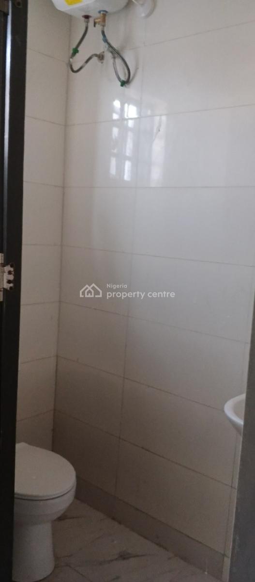 Luxury 2 Bedroom Flat, Lekki Scheme 2 Estate Abraham Adesanya, Ogombo, Ajah, Lagos, Flat / Apartment for Rent