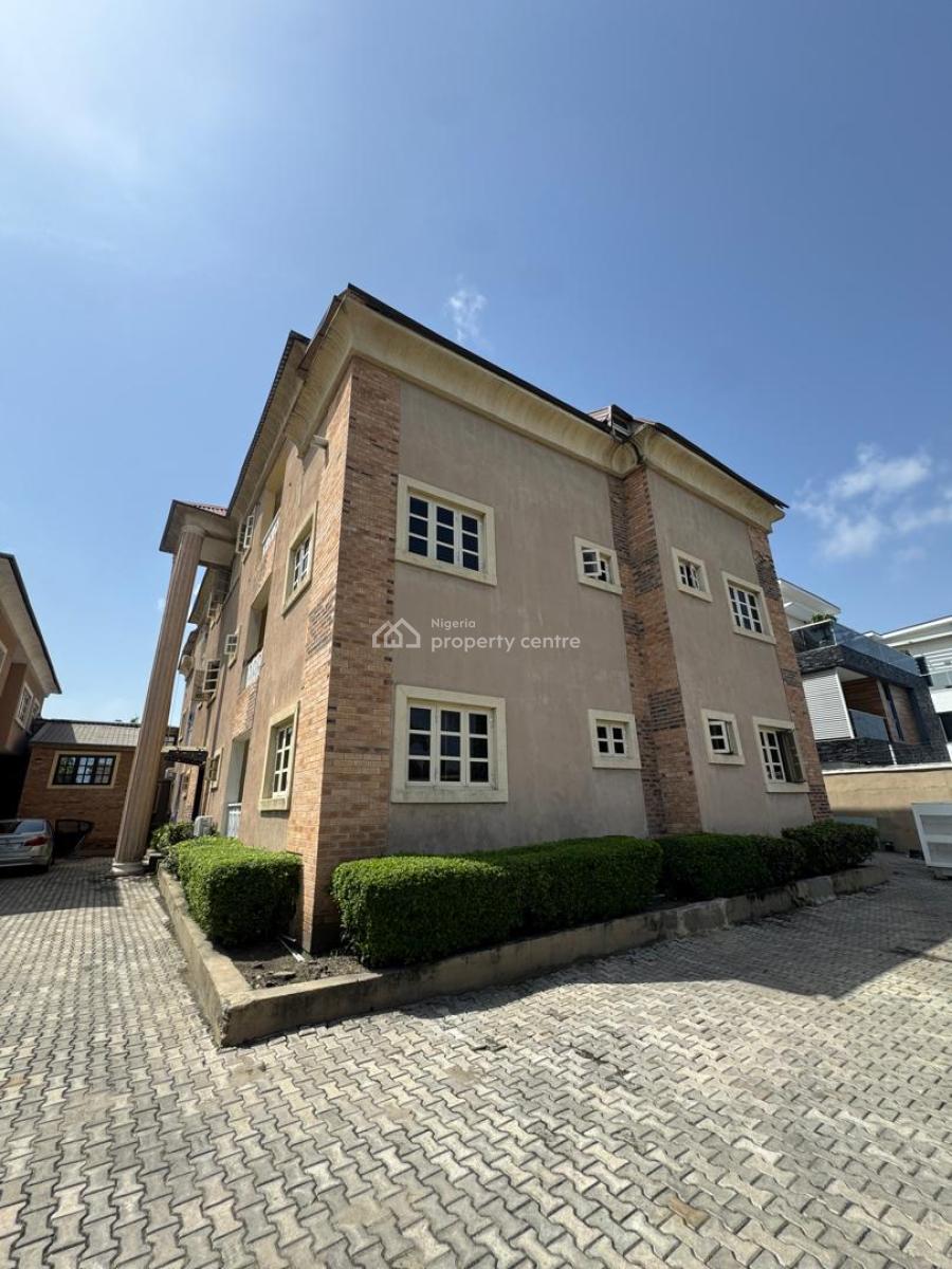 4 Bedroom Flat, Lekki Phase 1, Lekki, Lagos, Commercial Property for Rent