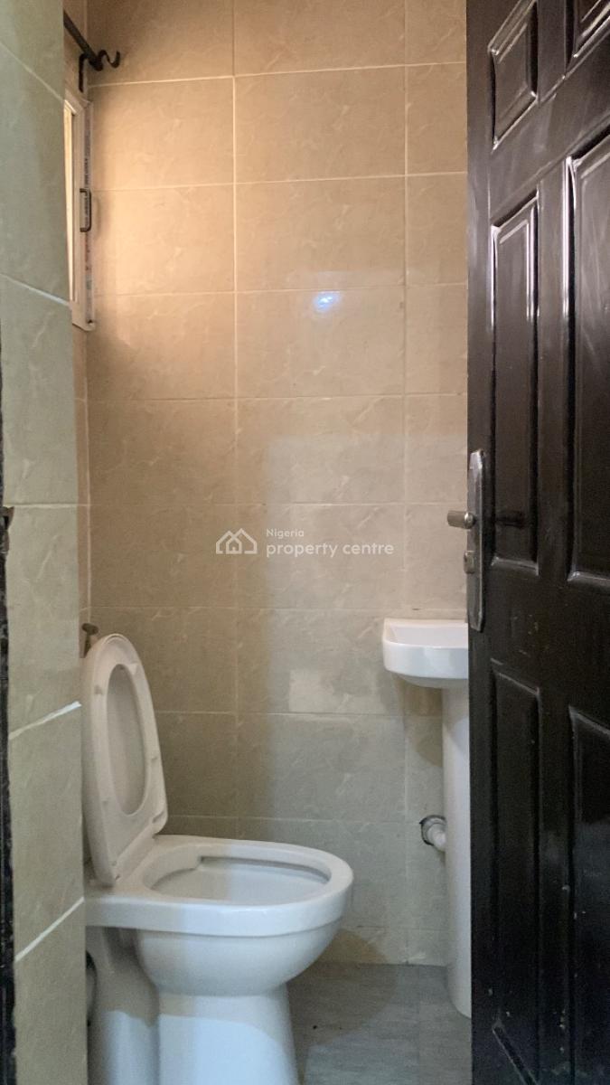 Fully Furnished 2 Bedroom in an Estate, Mpape Road, Maitama 2, Maitama District, Abuja, Flat / Apartment for Rent