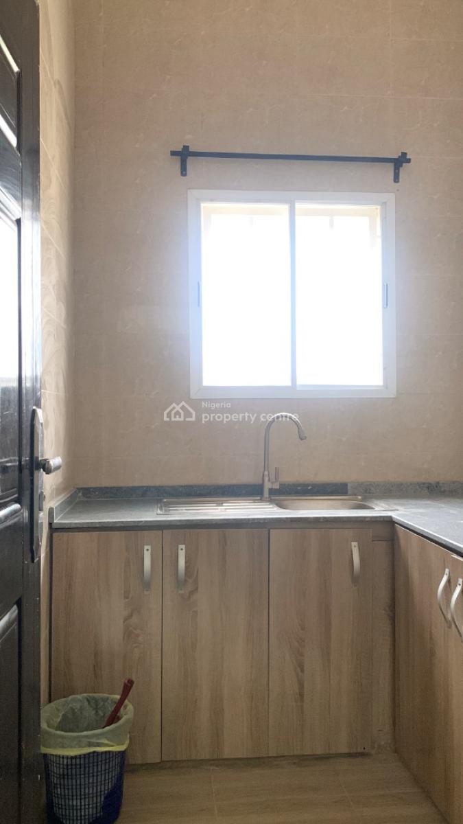 Fully Furnished 2 Bedroom in an Estate, Mpape Road, Maitama 2, Maitama District, Abuja, Flat / Apartment for Rent