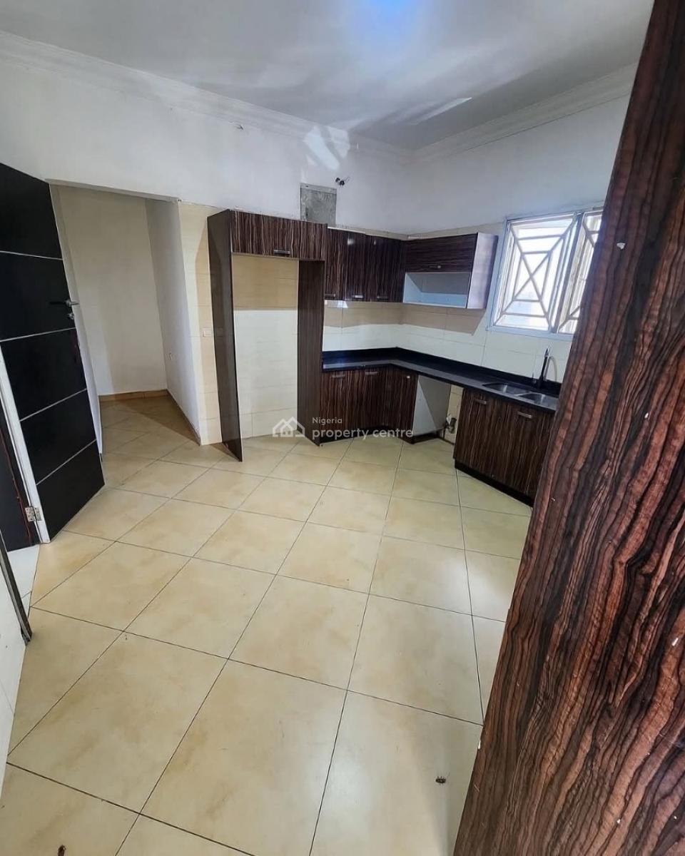 Pristine 5-bedroom Terrace with a Bq, Lekki Phase 1, Lekki, Lagos, Terraced Duplex for Rent