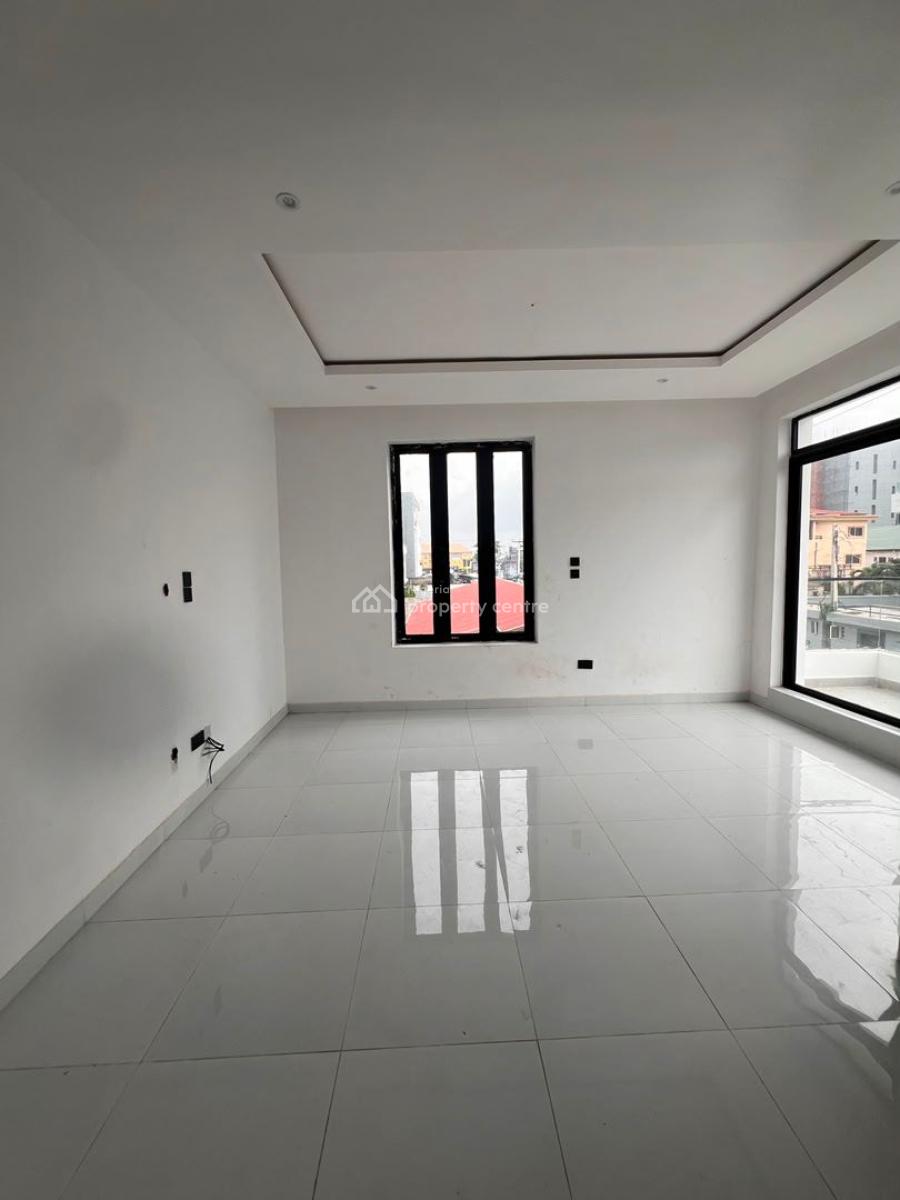 Stunning 2 Bedroom Apartment with Elevator, Swimming Pool, Stunning 2 Bedroom Apartment with Elevator, Swimming Pool, Lekki Phase 1, Lekki, Lagos, Flat / Apartment for Sale