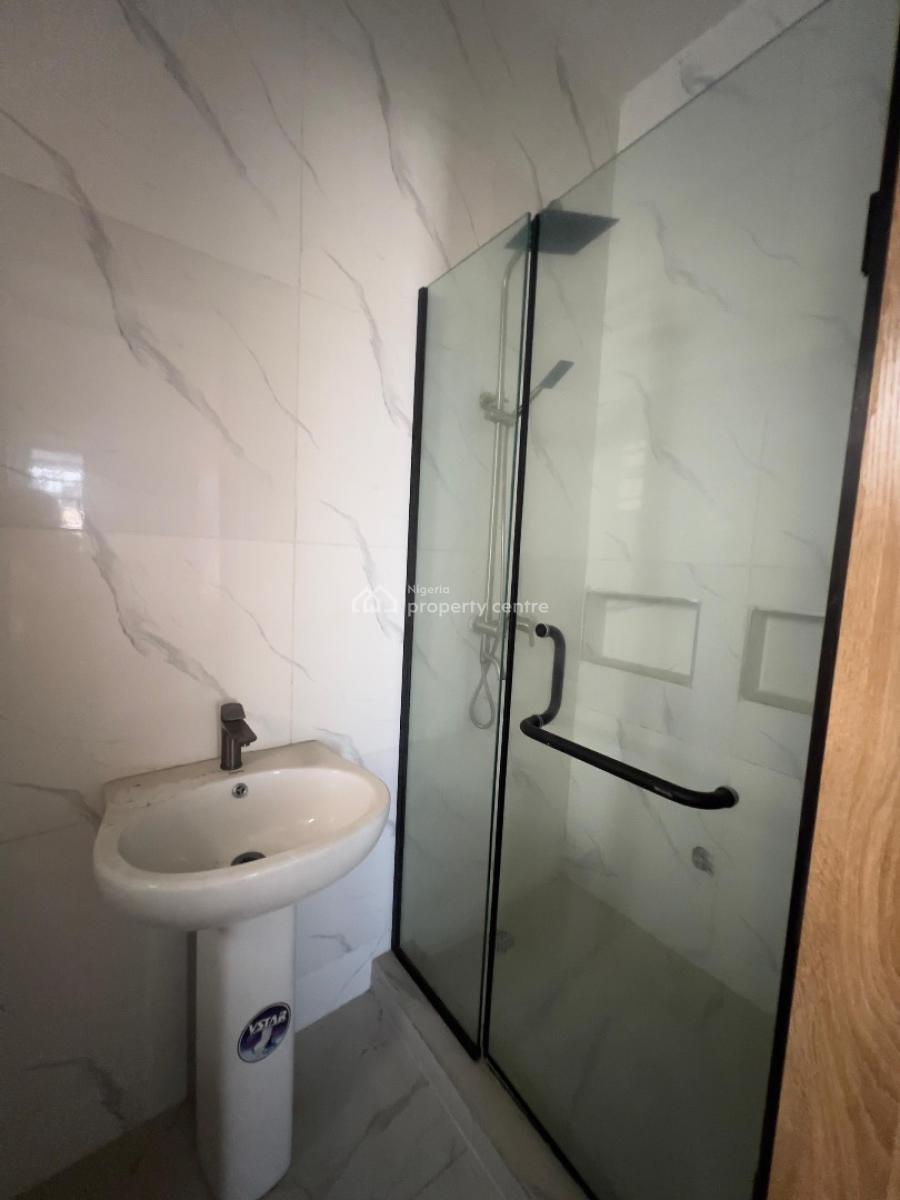 Spacious 5 Bedroom Detached Duplex with Bq, Chevron, Lekki, Lagos, Detached Duplex for Sale