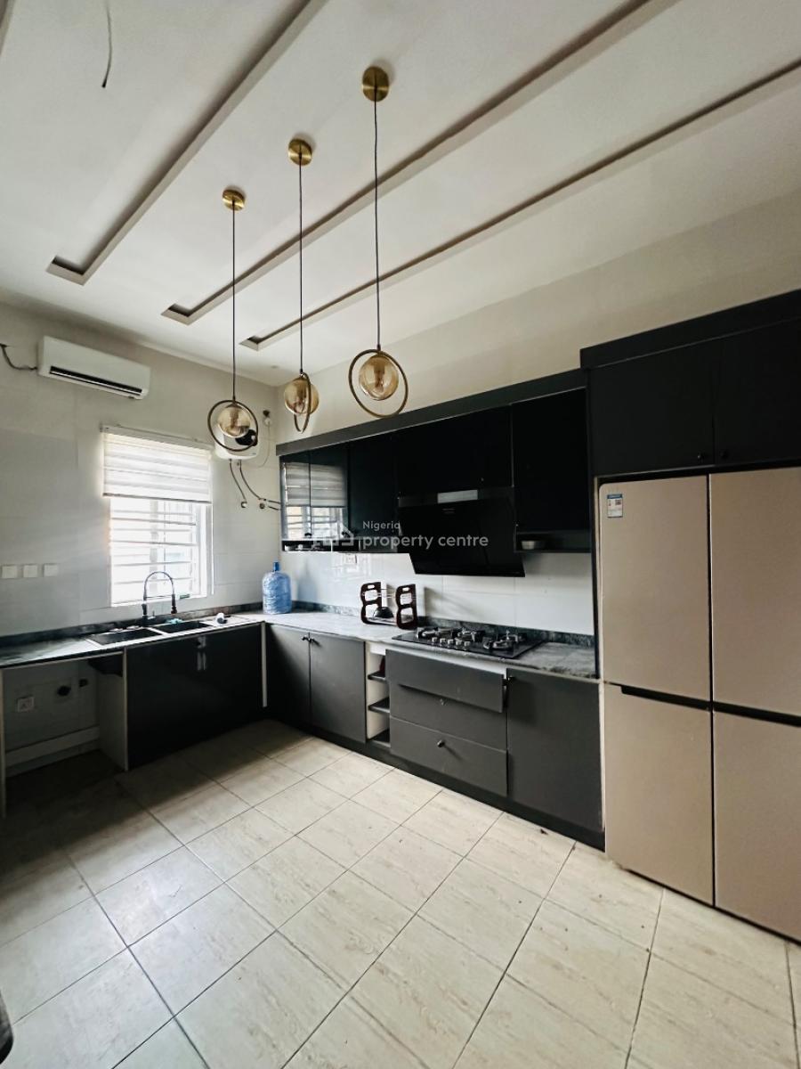 5 Bed&bq  300 Million, Ikota, Lekki, Lagos, Detached Duplex for Sale