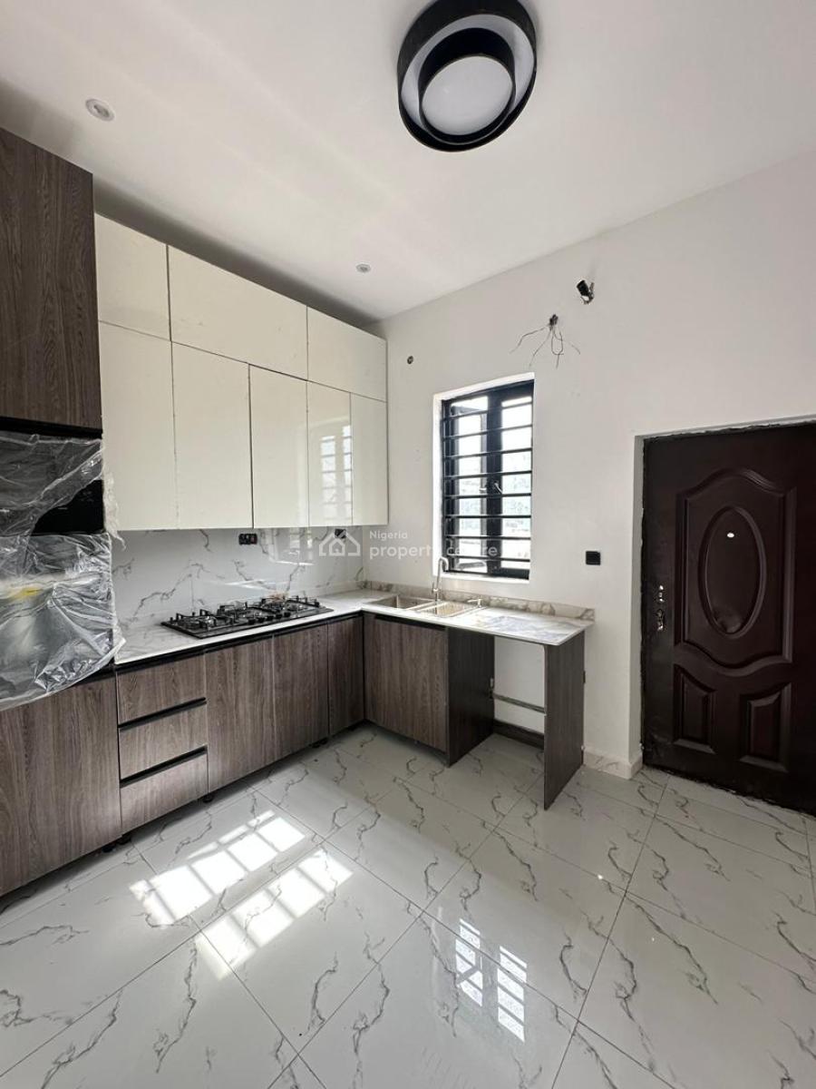 Exquisite Luxury Spacious 4 Bedroom Terrace Duplex with Bq, Chevron Tollgate, Lekki, Lagos, Terraced Duplex for Sale