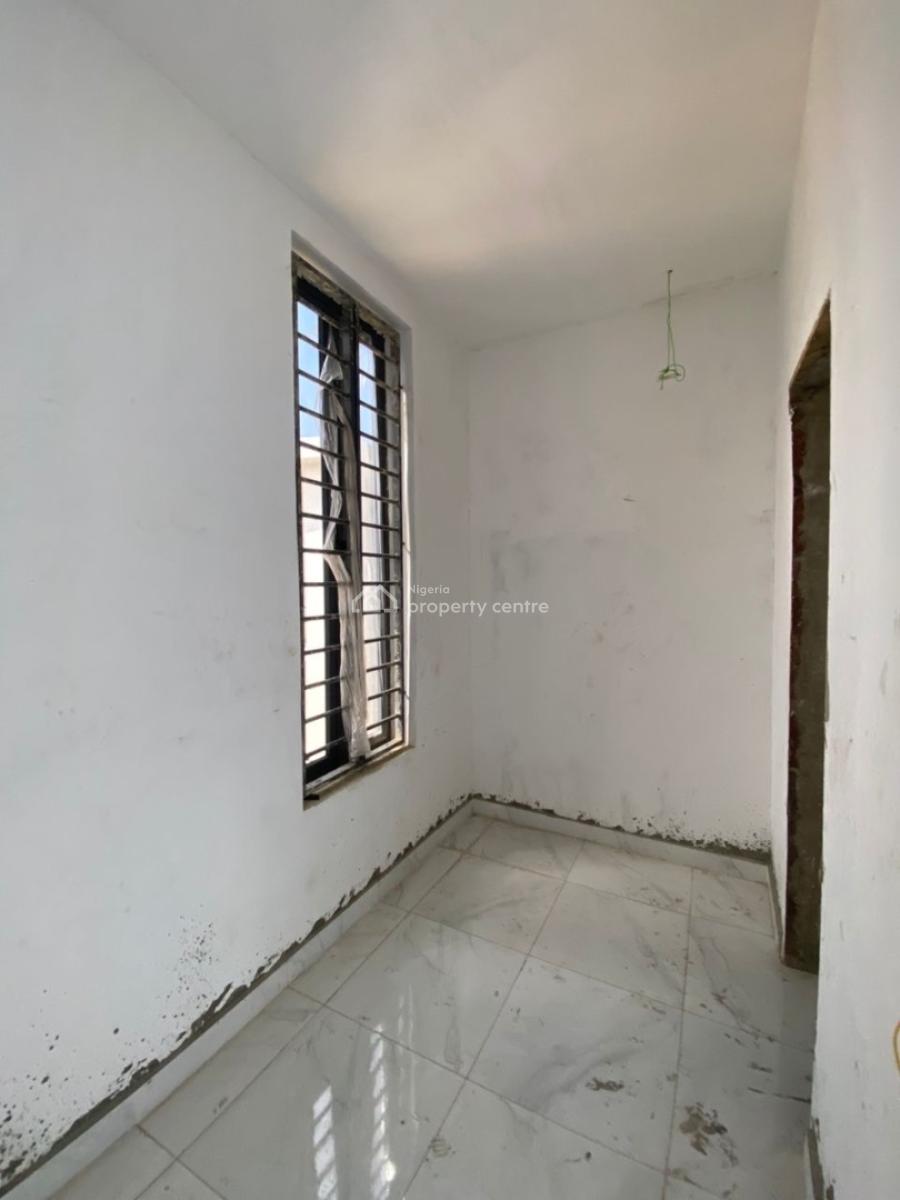 Distinguished 4-bedroom Semi-detached Residence with Bq, Osapa, Lekki, Lagos, Semi-detached Duplex for Sale