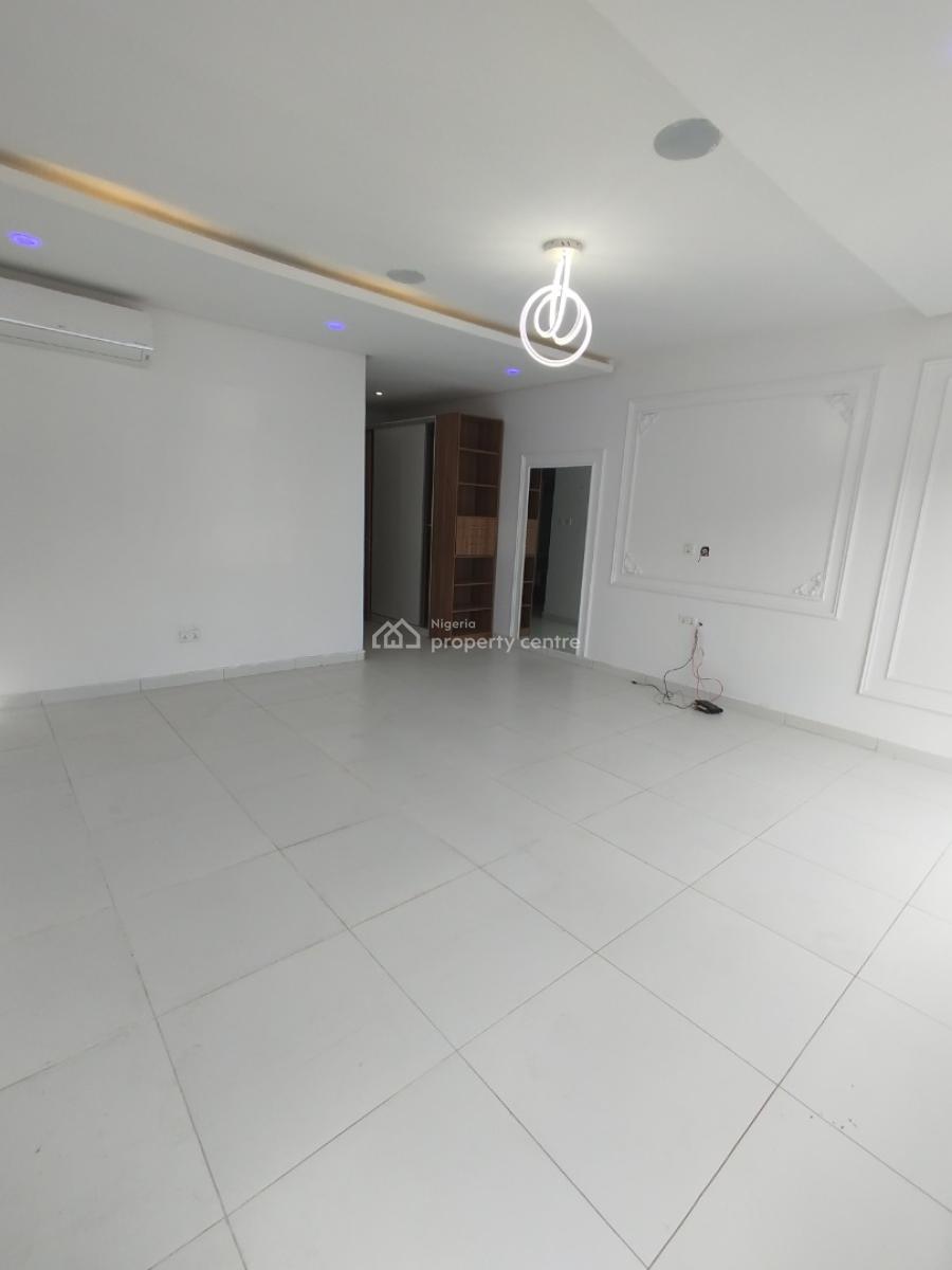 Well Maintained 4 Bedroom Duplex with Bq, Lekki Phase 1, Lekki, Lagos, Terraced Duplex for Sale
