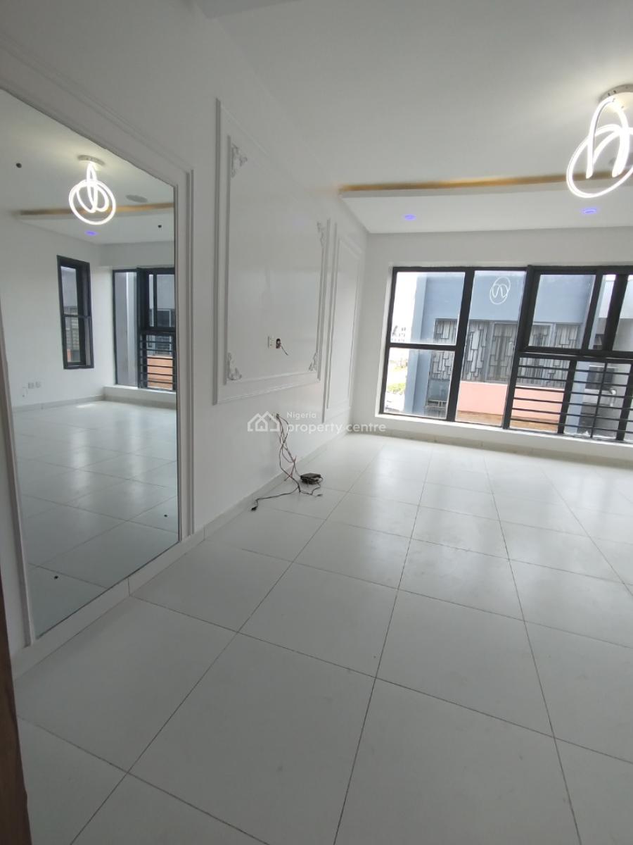 Well Maintained 4 Bedroom Duplex with Bq, Lekki Phase 1, Lekki, Lagos, Terraced Duplex for Sale