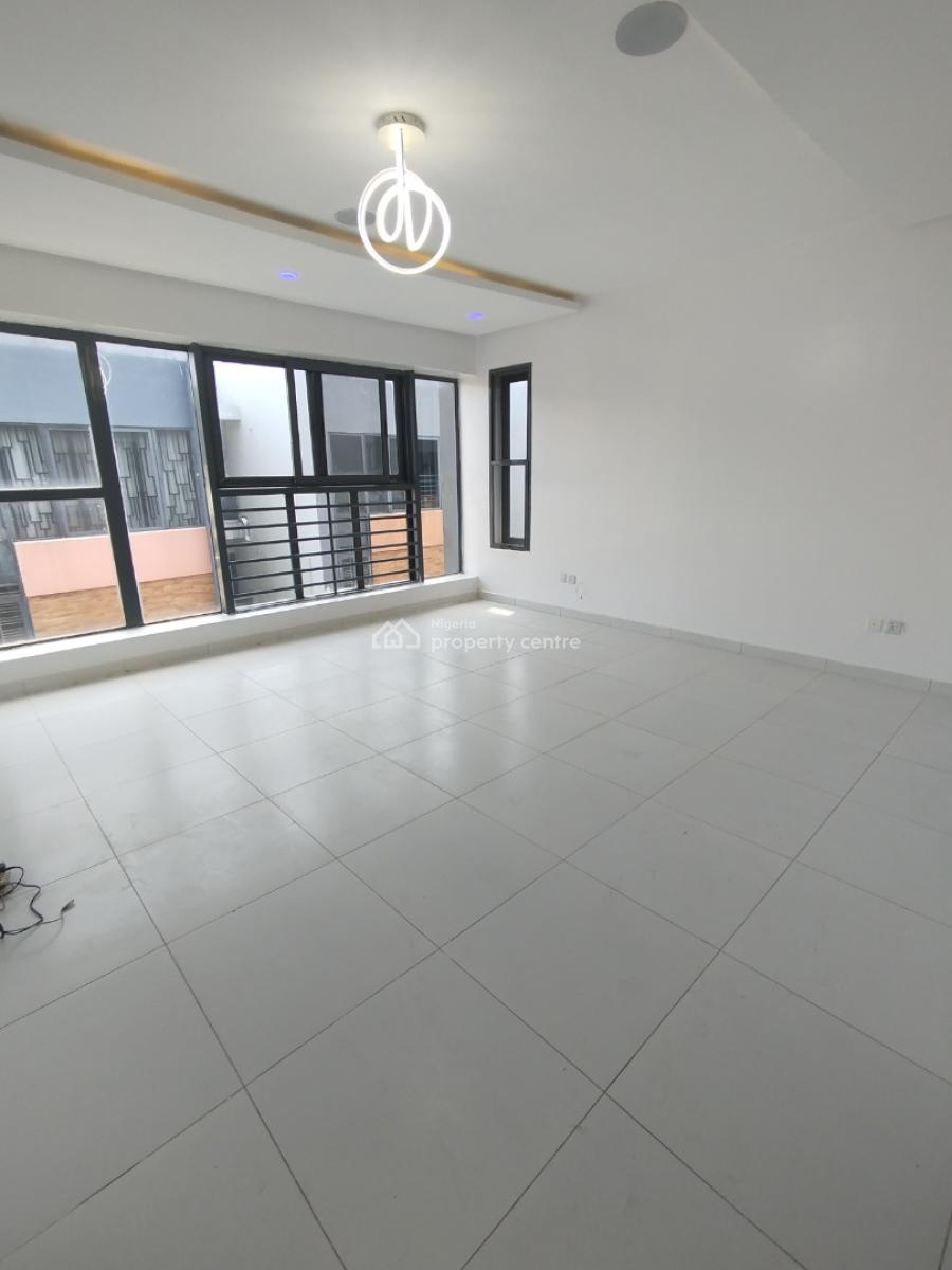 Well Maintained 4 Bedroom Duplex with Bq, Lekki Phase 1, Lekki, Lagos, Terraced Duplex for Sale