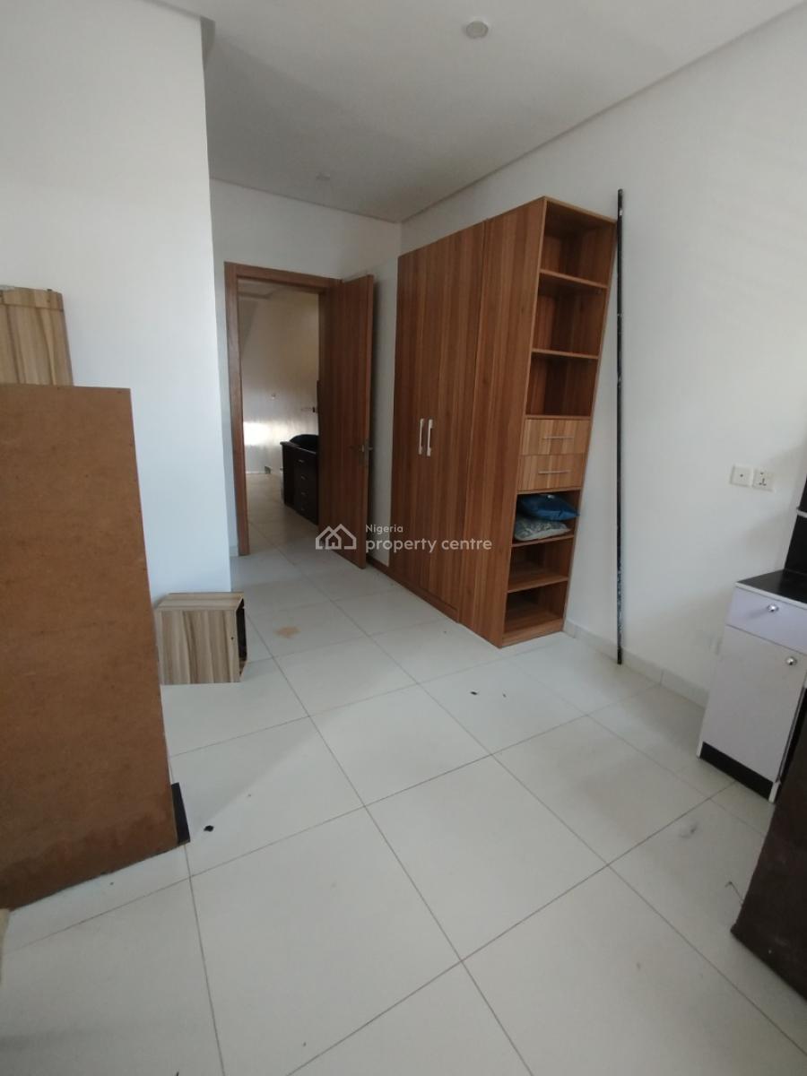 Well Maintained 4 Bedroom Duplex with Bq, Lekki Phase 1, Lekki, Lagos, Terraced Duplex for Sale