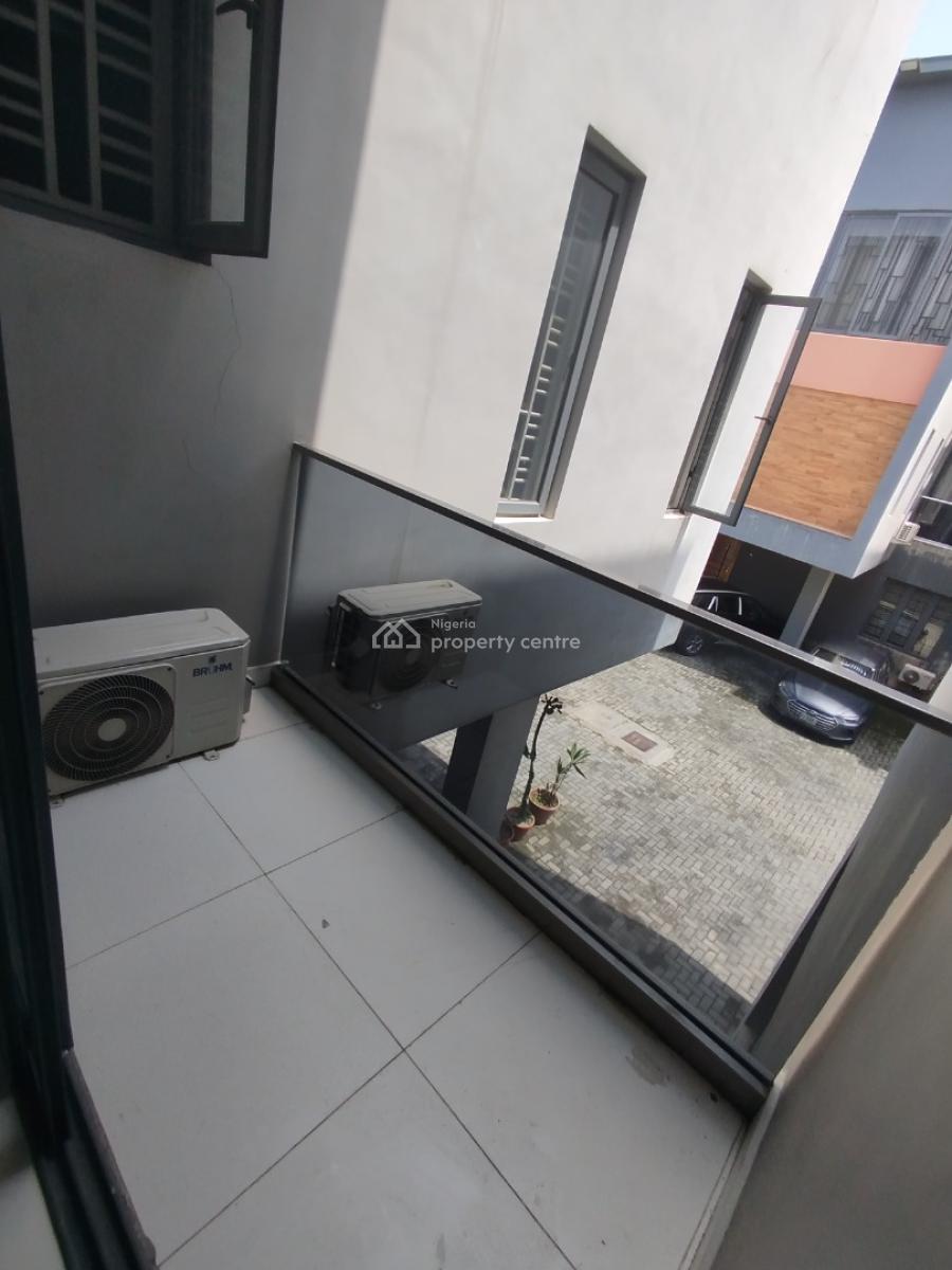 Well Maintained 4 Bedroom Duplex with Bq, Lekki Phase 1, Lekki, Lagos, Terraced Duplex for Sale