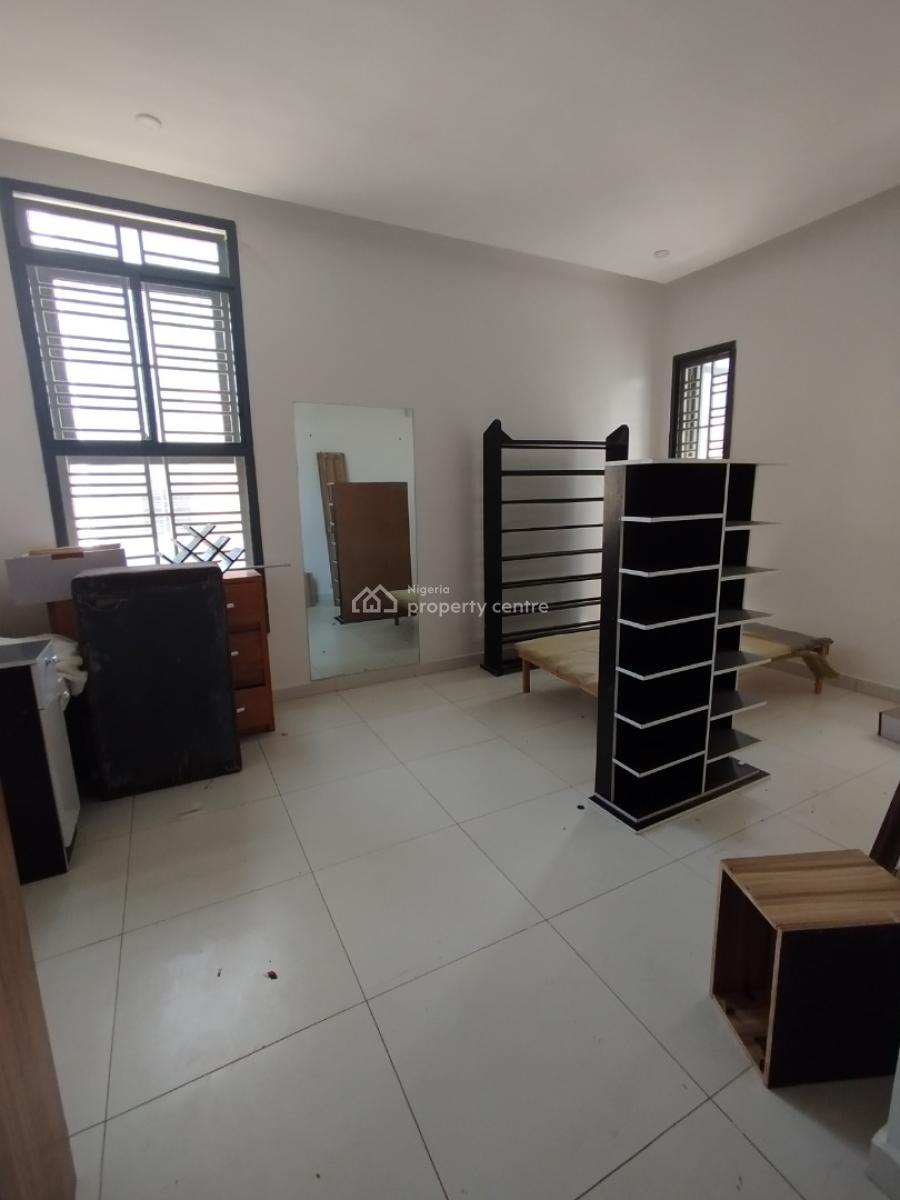 Well Maintained 4 Bedroom Duplex with Bq, Lekki Phase 1, Lekki, Lagos, Terraced Duplex for Sale