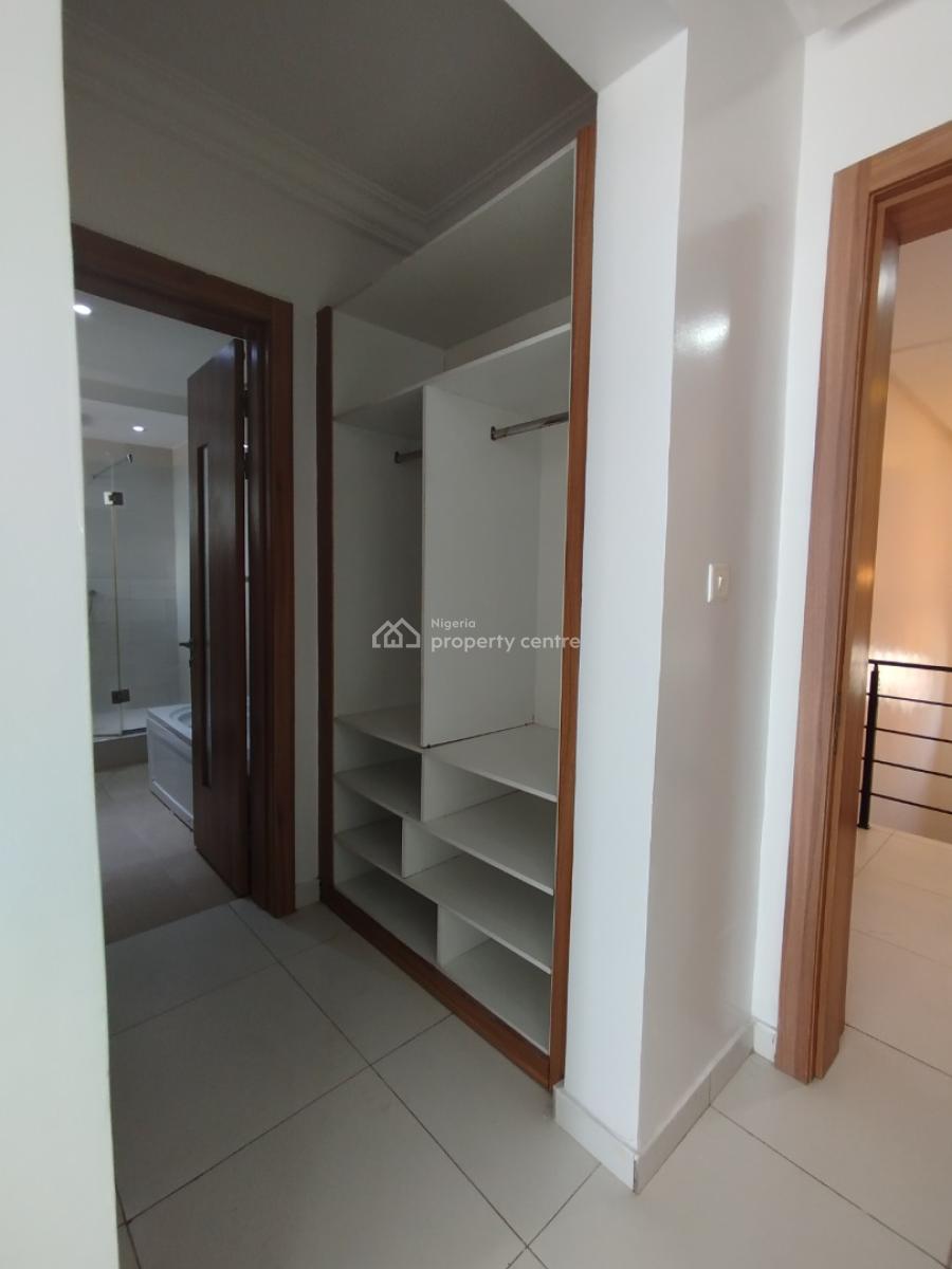 Well Maintained 4 Bedroom Duplex with Bq, Lekki Phase 1, Lekki, Lagos, Terraced Duplex for Sale