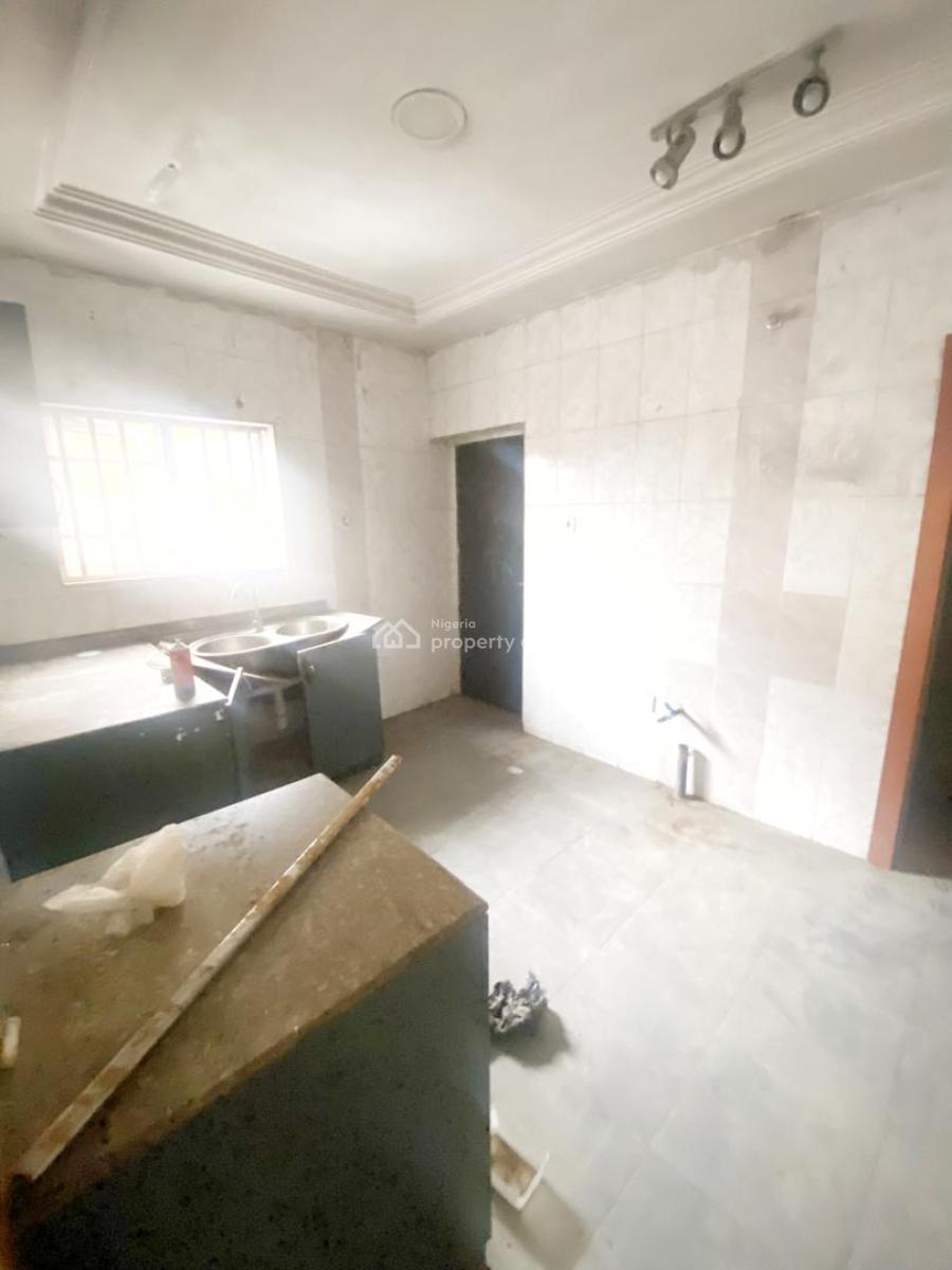 Executive 2 Bedroom Apartment, Gra Phase 1, Magodo, Lagos, Flat / Apartment for Rent