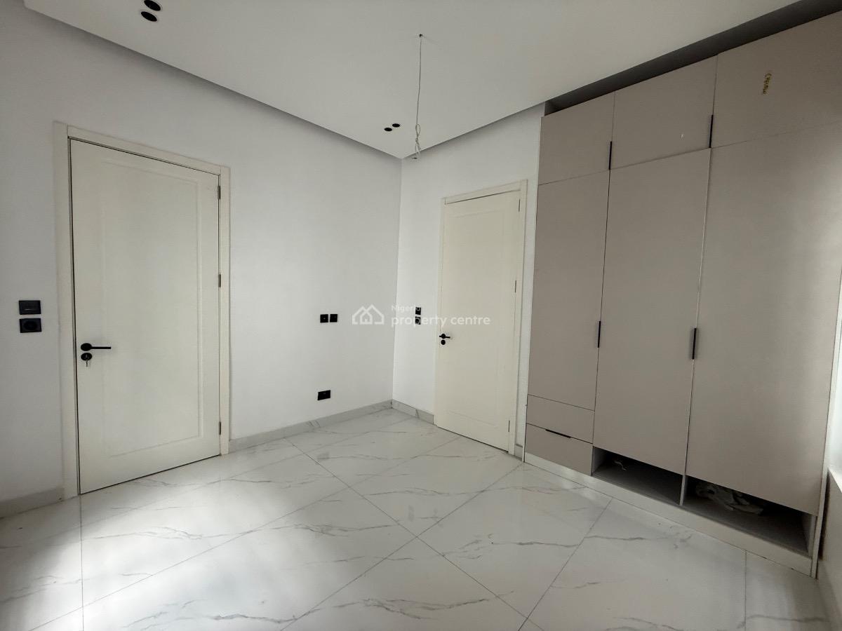 5 Bedroom Detached Available, Lekki Phase 2, Lekki, Lagos, Detached Duplex for Sale
