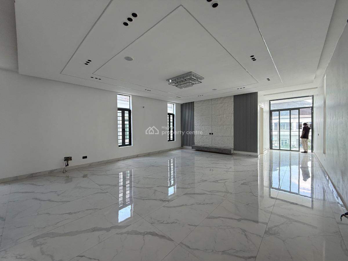 5 Bedroom Detached Available, Lekki Phase 2, Lekki, Lagos, Detached Duplex for Sale