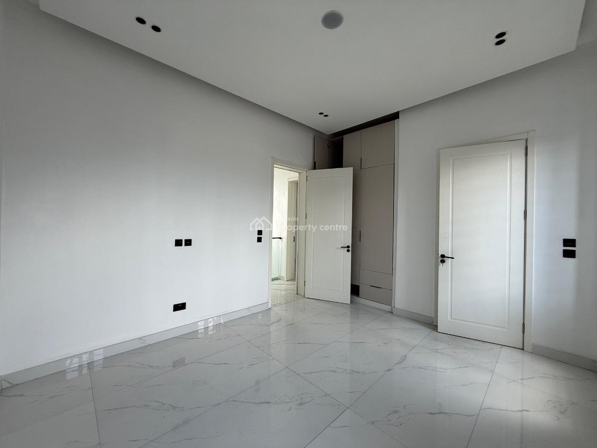 5 Bedroom Detached Available, Lekki Phase 2, Lekki, Lagos, Detached Duplex for Sale