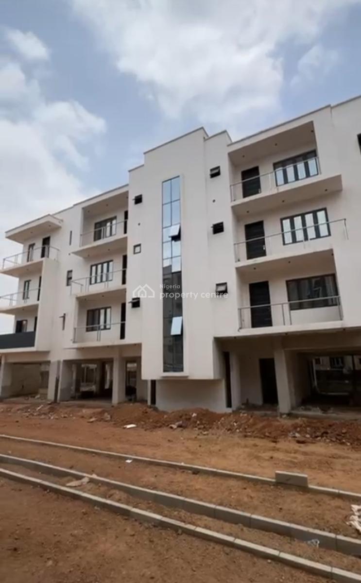 Newly Built 3 Bedroom with Bq, Dakibiyu., Wuye, Abuja, Block of Flats for Sale