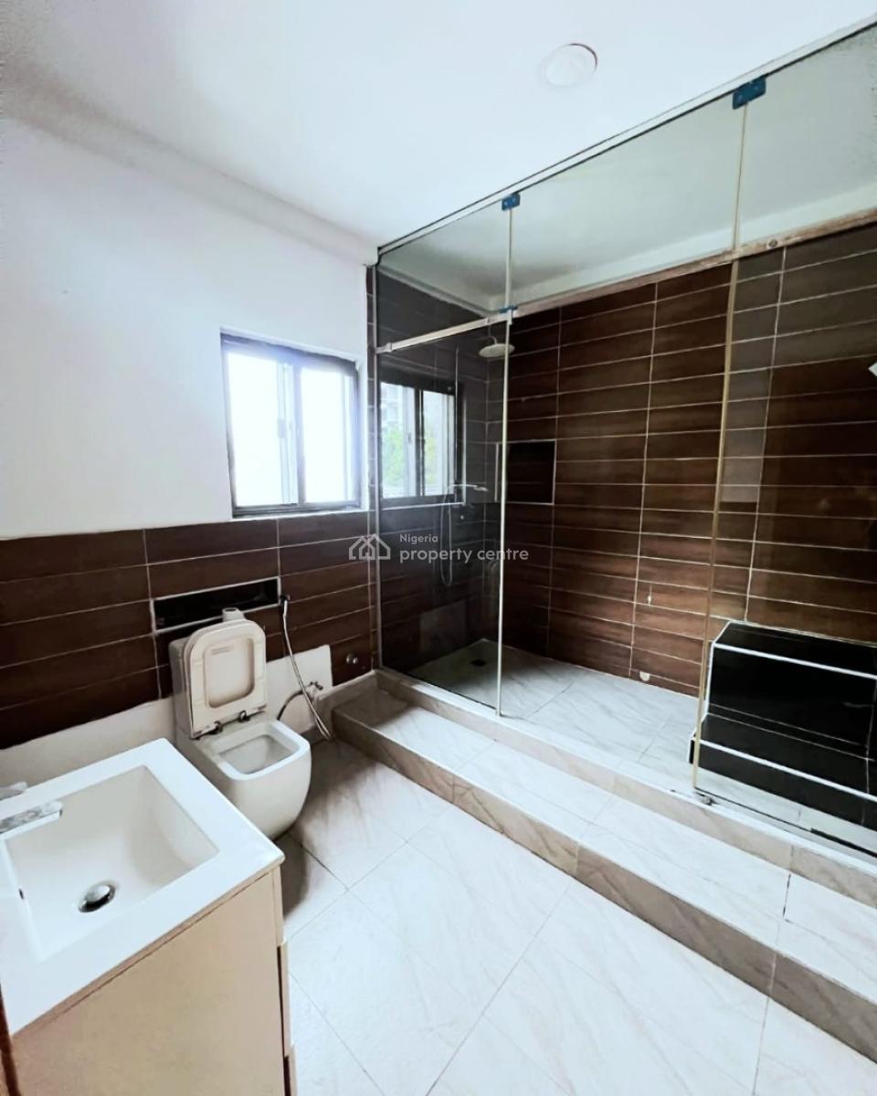Well Maintained 3 Bedroom Apartment with a Bq Situated Within a Serene Environment, Ikoyi, Lagos, Terraced Duplex for Rent