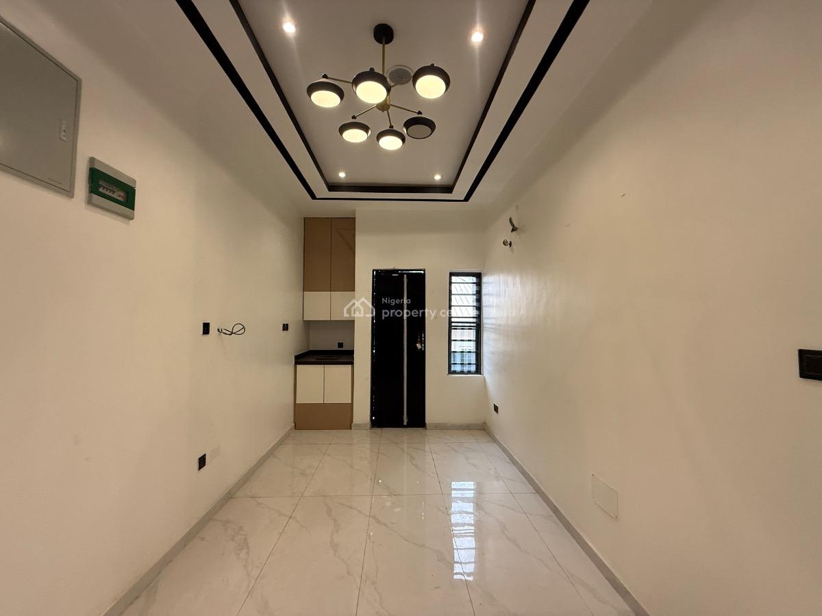 5 Bedroom Detached Available, Lekki Phase 2, Lekki, Lagos, Detached Duplex for Sale
