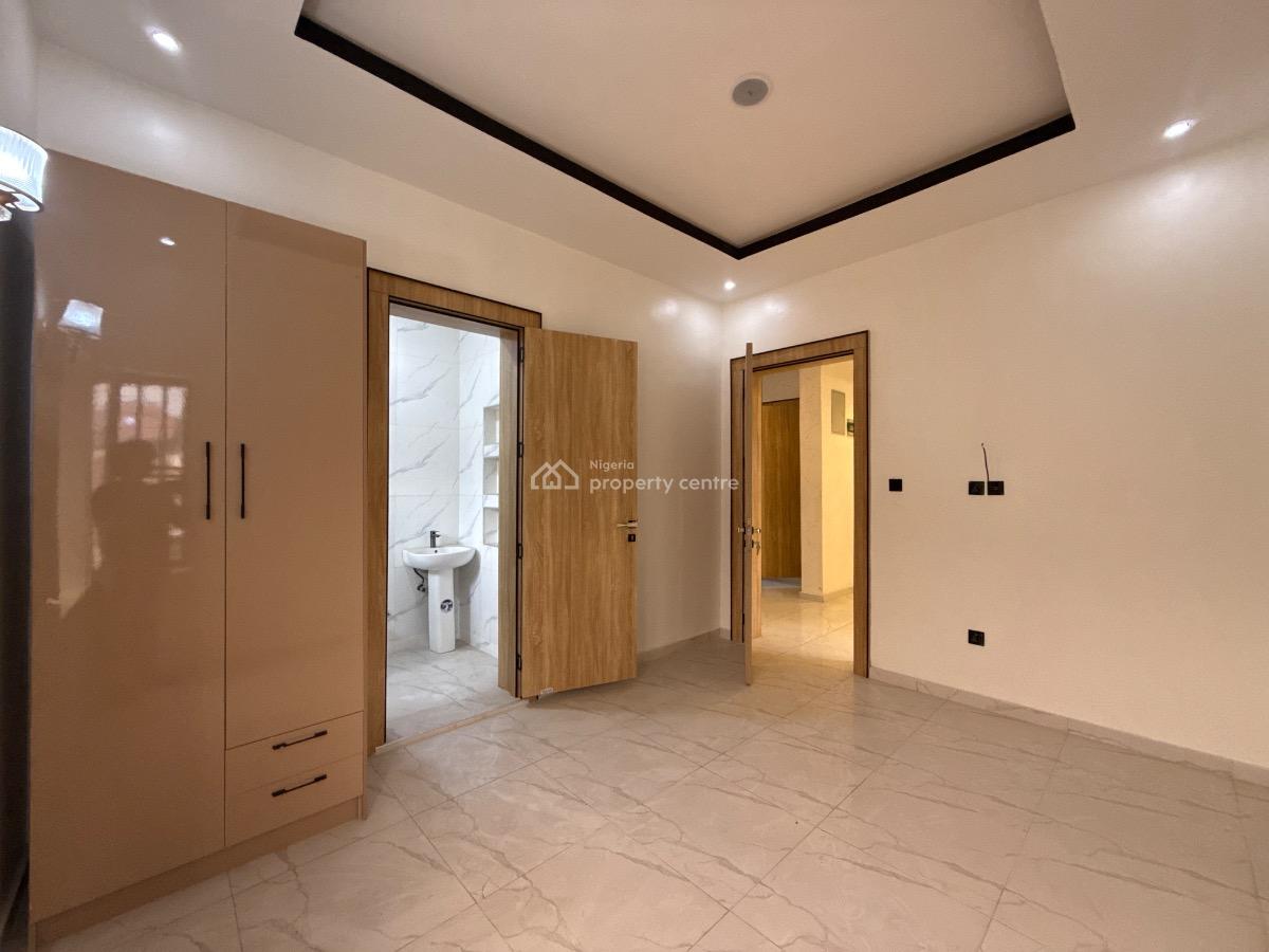 5 Bedroom Detached Available, Lekki Phase 2, Lekki, Lagos, Detached Duplex for Sale