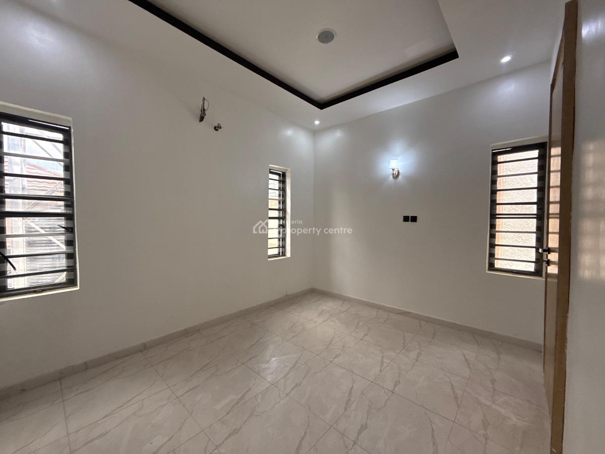 5 Bedroom Detached Available, Lekki Phase 2, Lekki, Lagos, Detached Duplex for Sale