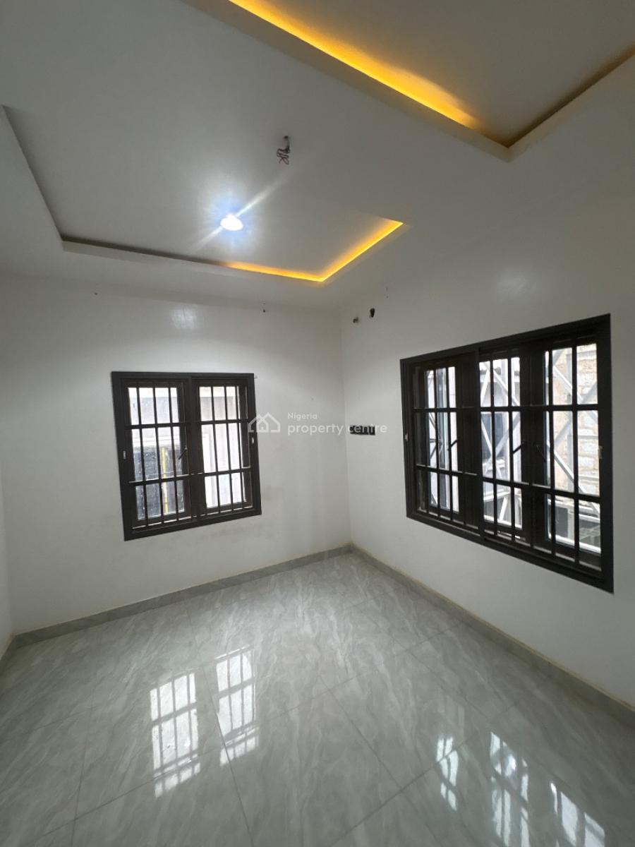 Standard 4-bedroom Duplex, Von Axis, Lugbe District, Abuja, Semi-detached Duplex for Rent