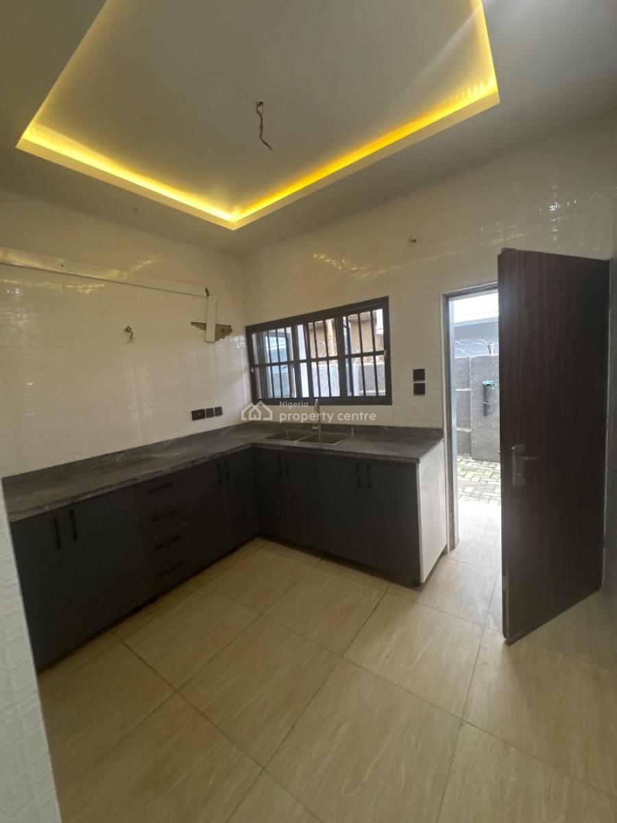 Standard 4-bedroom Duplex, Von Axis, Lugbe District, Abuja, Semi-detached Duplex for Rent