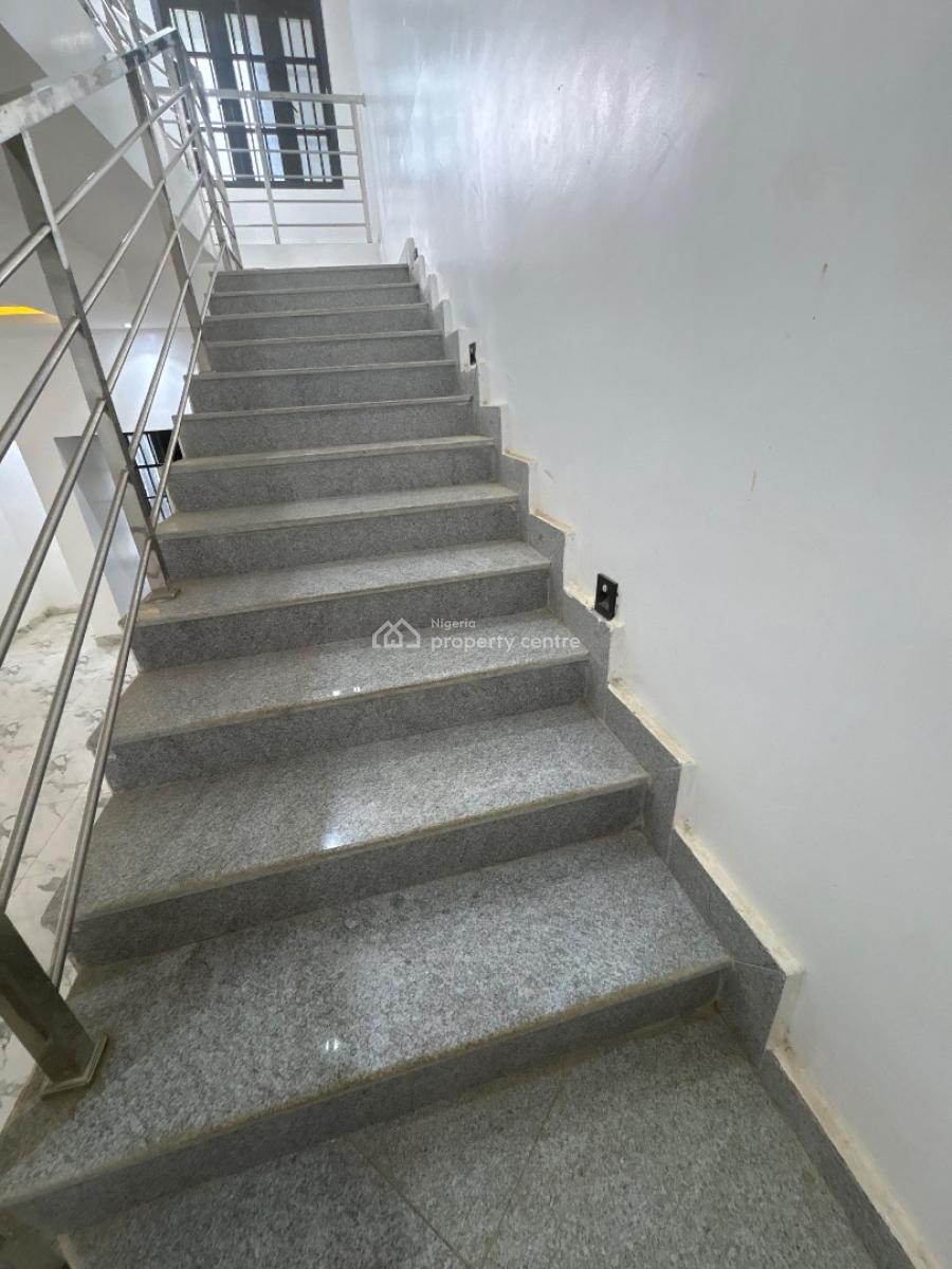Standard 4-bedroom Duplex, Von Axis, Lugbe District, Abuja, Semi-detached Duplex for Rent