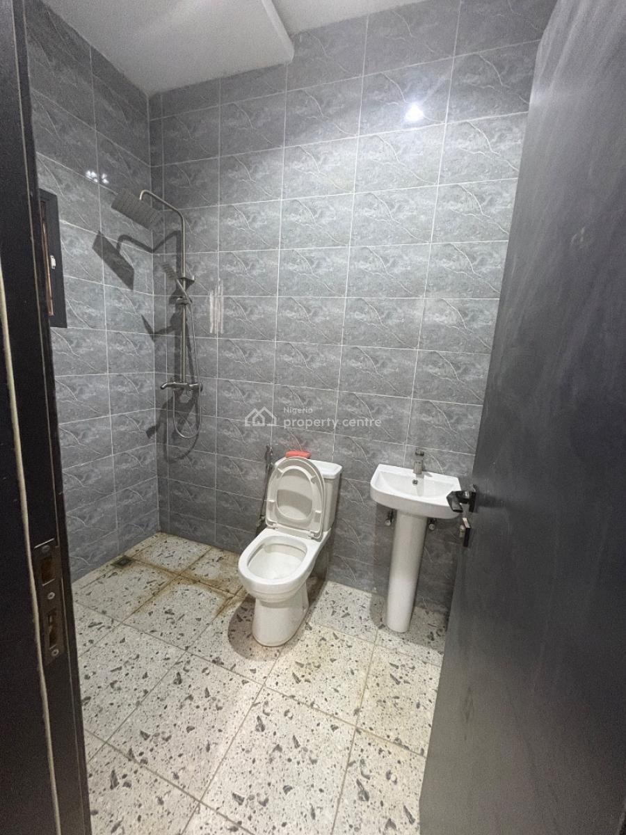 Standard 4-bedroom Duplex, Von Axis, Lugbe District, Abuja, Semi-detached Duplex for Rent