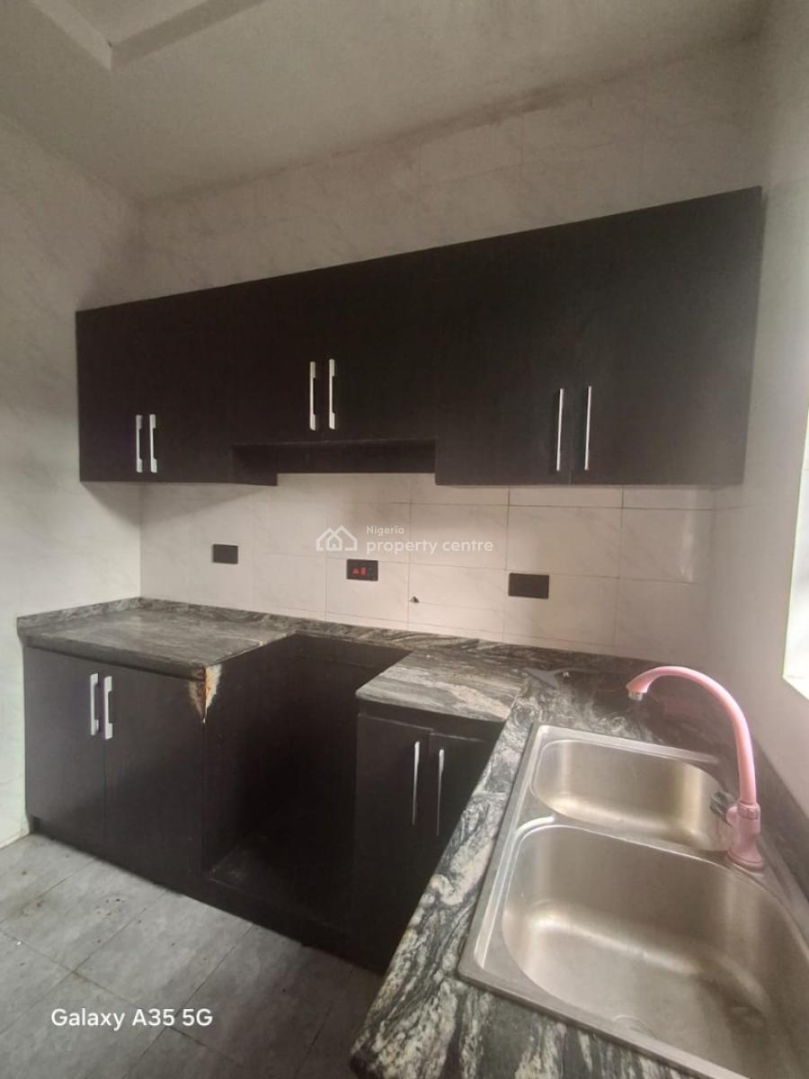 Luxury 2 Bedroom Apartment in a Secured Estate, in an Estate, Ogombo, Ajah, Lagos, Flat / Apartment for Rent