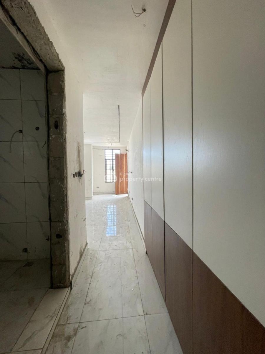 Decent 2 Bedroom Apartment with Elevator, Osapa, Lekki, Lagos, Flat / Apartment for Sale