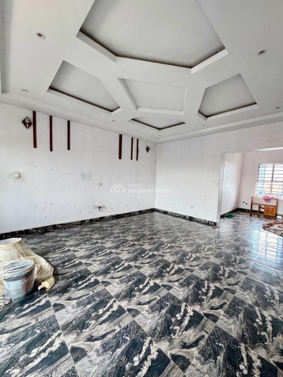 Luxury in Heart Built Upstairs, Sangotedo, Ajah, Lagos, Flat / Apartment for Rent