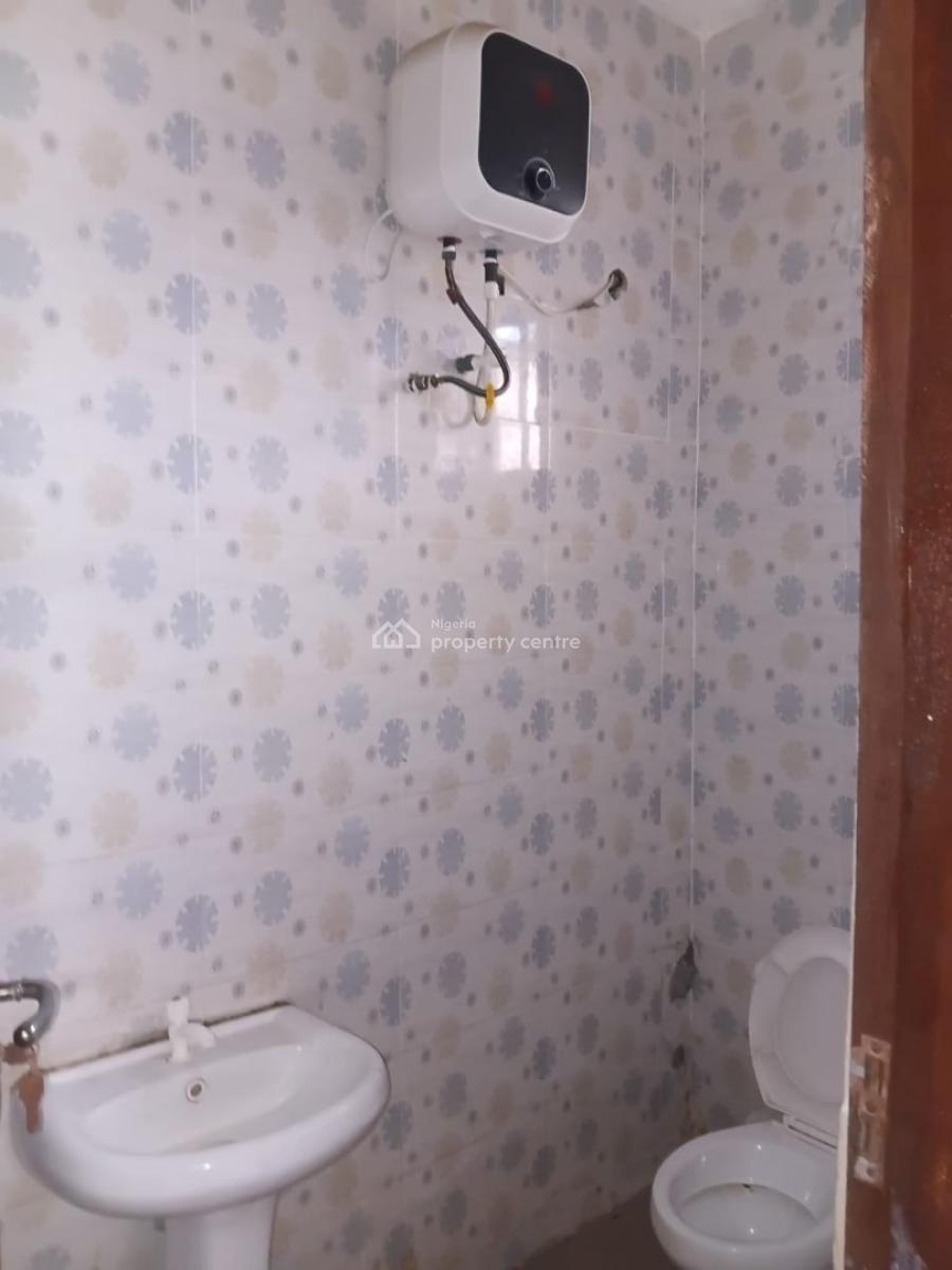 2 Bedroom Apartment in a Secured Estate, Silverland Estate, Sangotedo, Ajah, Lagos, Flat / Apartment for Rent