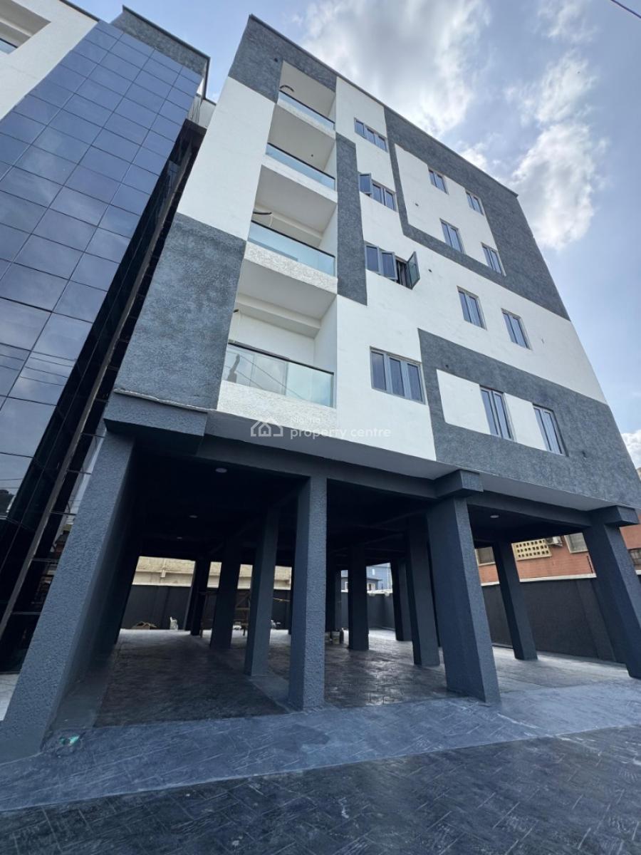 Exquisitely Built 8 Units Block of 2 Bedroom Flats, Toyin Street, Ikeja, Lagos, Block of Flats for Sale