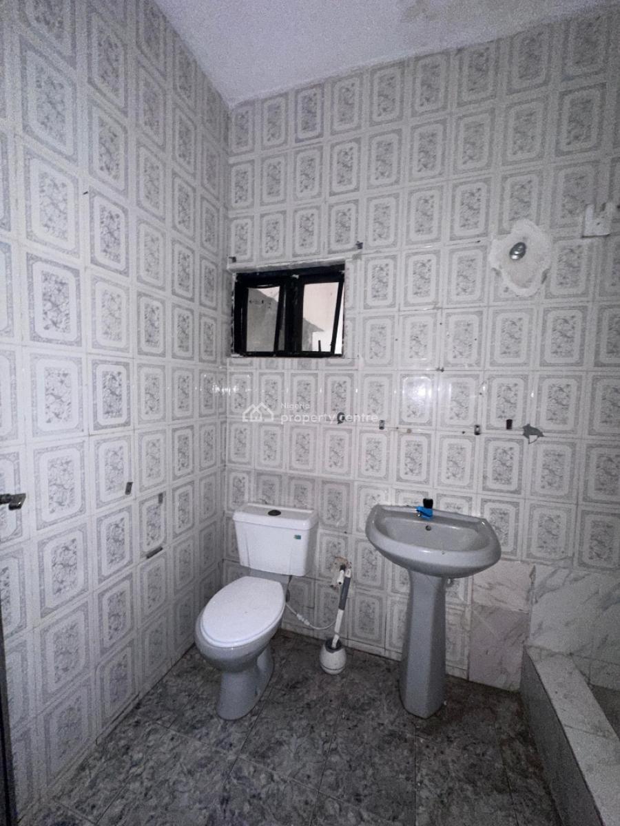 Decently Finished 1bedroom Apartment in Lekki Phase 1, Lekki Phase One ,lekki ,lagos ,nigeria, Lekki Phase 1, Lekki, Lagos, Mini Flat (room and Parlour) for Rent