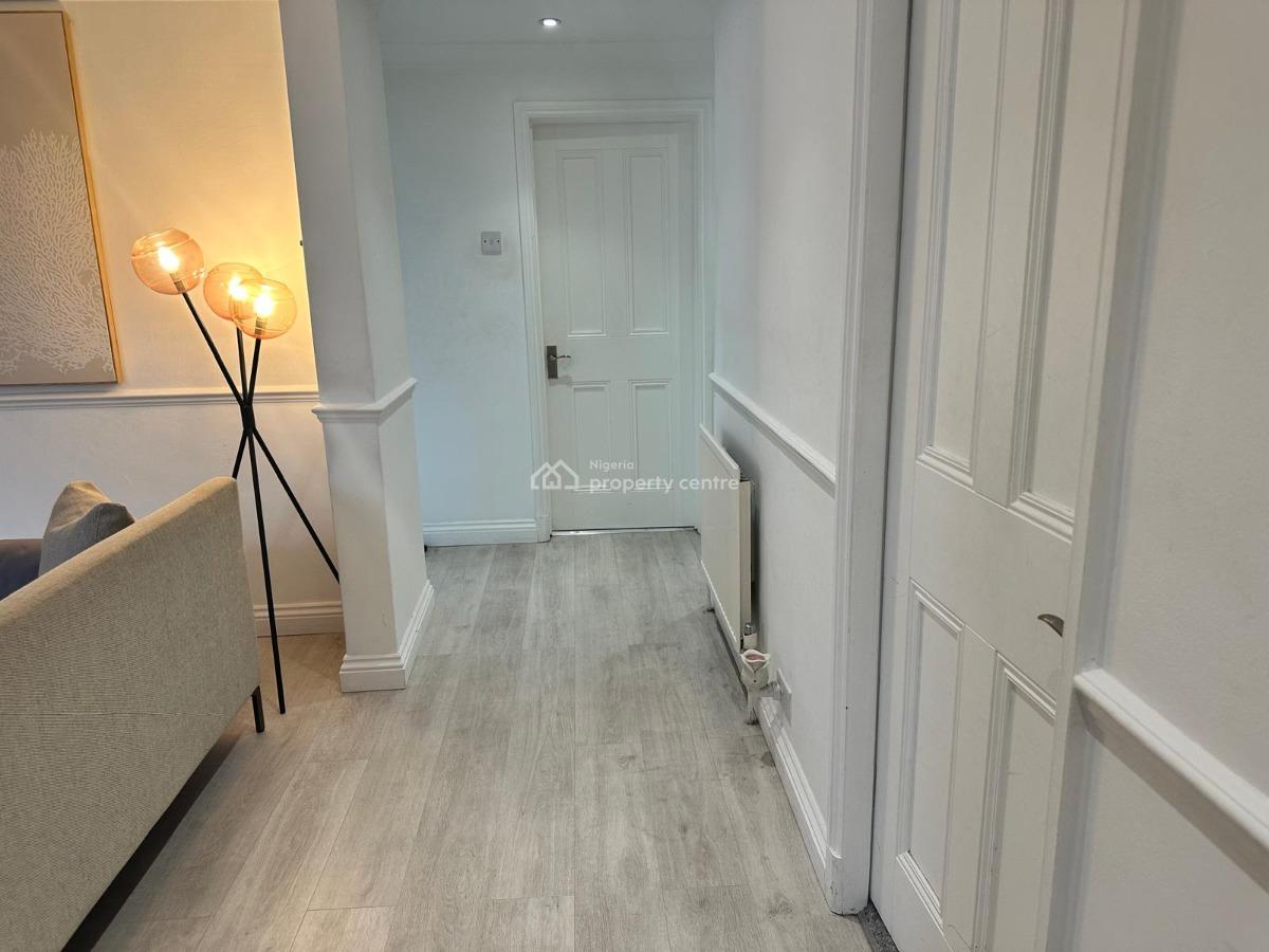 Stunning 2 Bedroom Maisonette with Private Garden & Garage, Borehamwood, Ikoyi, Lagos, Flat / Apartment for Sale