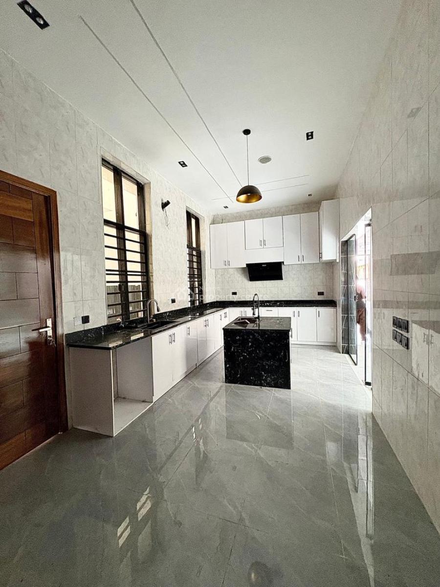 6 Bedroom Fully Detached Duplex, Lekki, Lagos, Detached Duplex for Sale