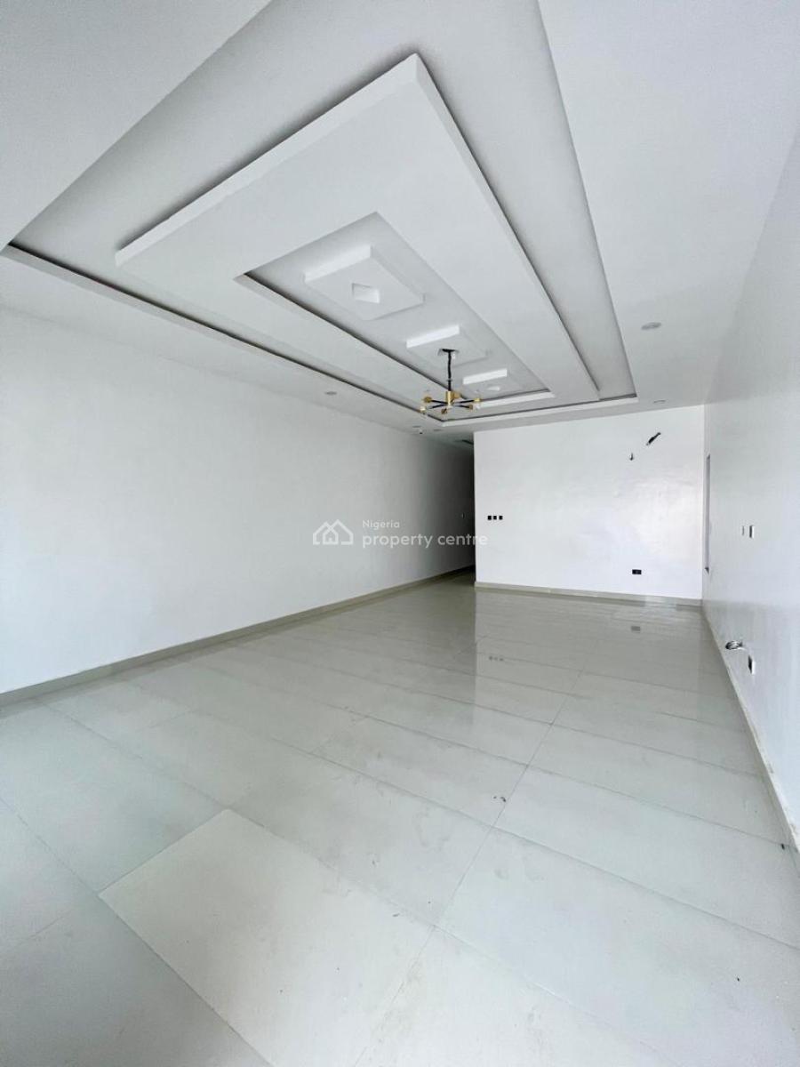 Spacious 4 Bed Semi-detached Duplex with Bq**️, Ologolo Lekki Lagos, Lekki, Lagos, Semi-detached Duplex for Sale