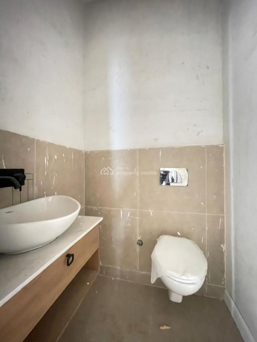 Built 2  Bed Apartment with Elevator, Gym Swimming Pool and*️, Lekki Phase 1 Lagos, Lekki Phase 1, Lekki, Lagos, Flat / Apartment for Sale