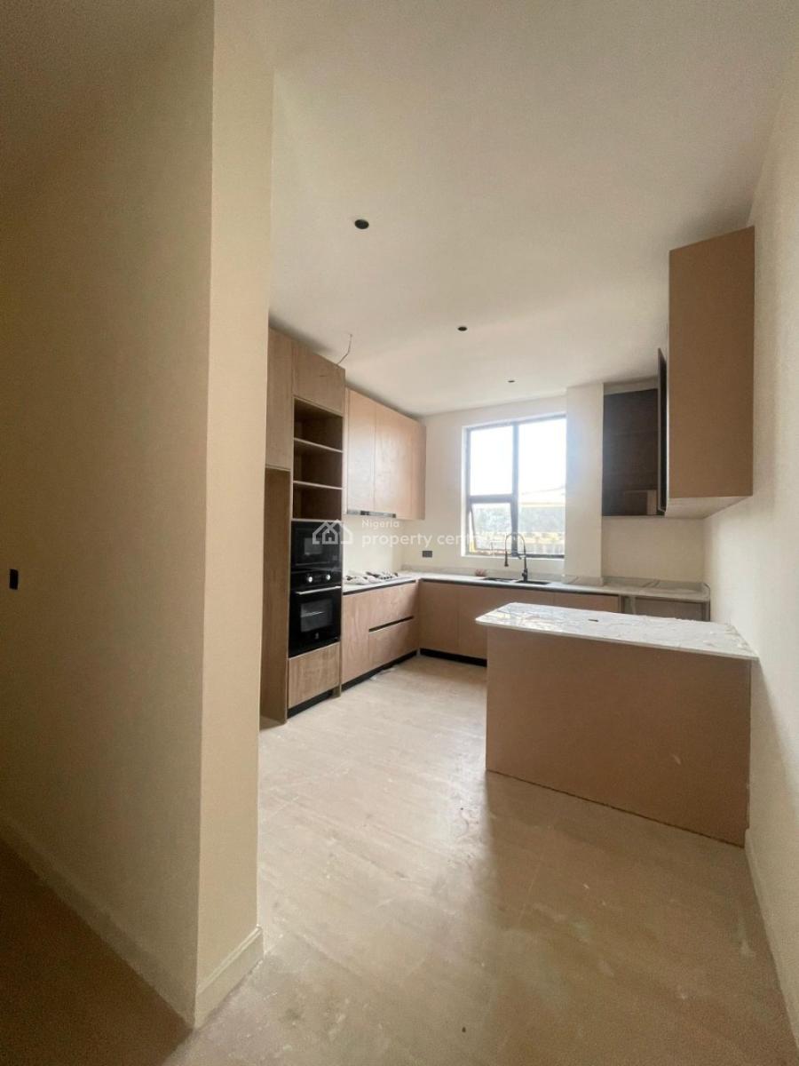 Built 2  Bed Apartment with Elevator, Gym Swimming Pool and*️, Lekki Phase 1 Lagos, Lekki Phase 1, Lekki, Lagos, Flat / Apartment for Sale