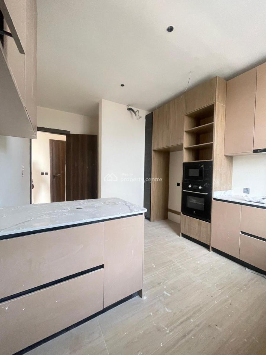Built 2  Bed Apartment with Elevator, Gym Swimming Pool and*️, Lekki Phase 1 Lagos, Lekki Phase 1, Lekki, Lagos, Flat / Apartment for Sale