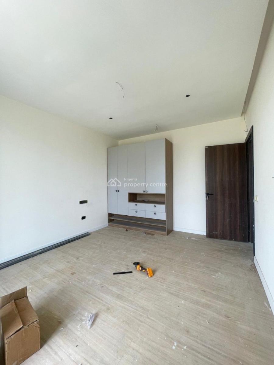 Built 2  Bed Apartment with Elevator, Gym Swimming Pool and*️, Lekki Phase 1 Lagos, Lekki Phase 1, Lekki, Lagos, Flat / Apartment for Sale