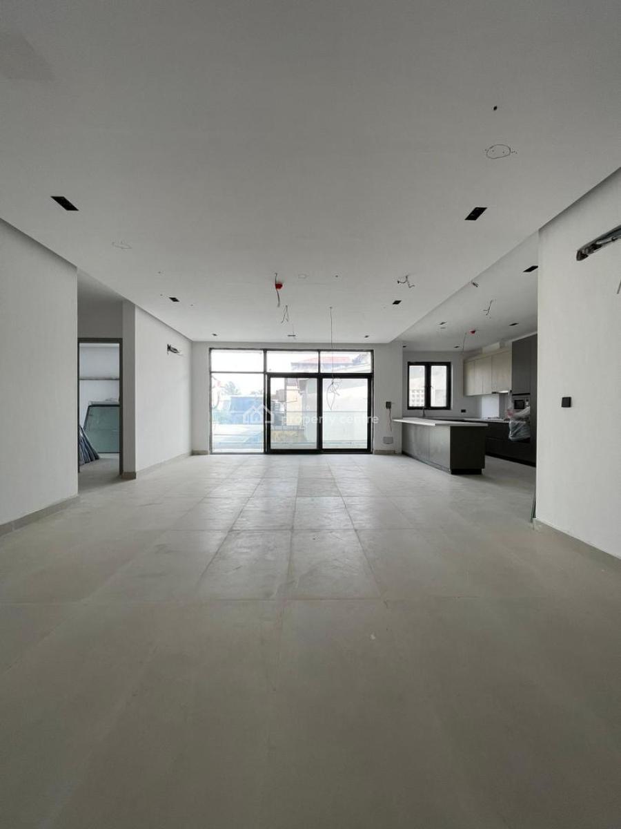 Waterfront 2 & 3 Apartment with Rooftop Pool, Gym and Elevator, Waterfront Apartments, Sound System, Jacuzzi, Serene and Secured Estat, Lekki Phase 1, Lekki, Lagos, Flat / Apartment for Sale