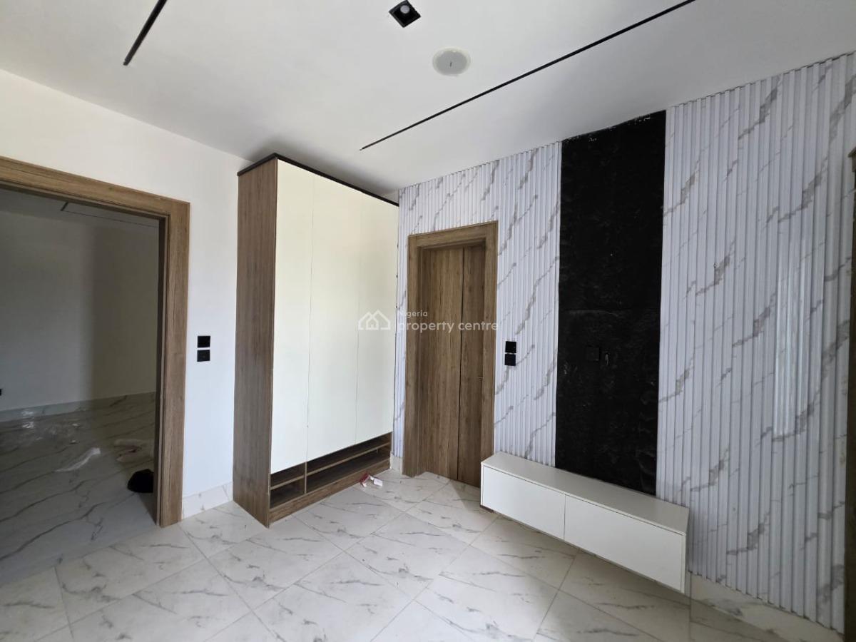 1 Bedroom Apartment with Swimming Pool, Lekki Phase 1 Lagos, Lekki Phase 1, Lekki, Lagos, Mini Flat (room and Parlour) for Sale