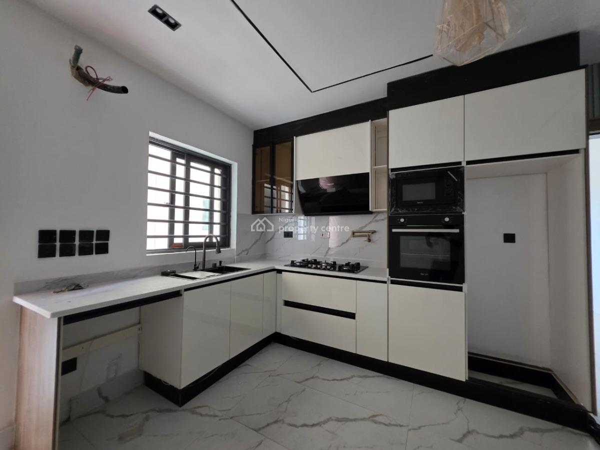 1 Bedroom Apartment with Swimming Pool, Lekki Phase 1 Lagos, Lekki Phase 1, Lekki, Lagos, Mini Flat (room and Parlour) for Sale