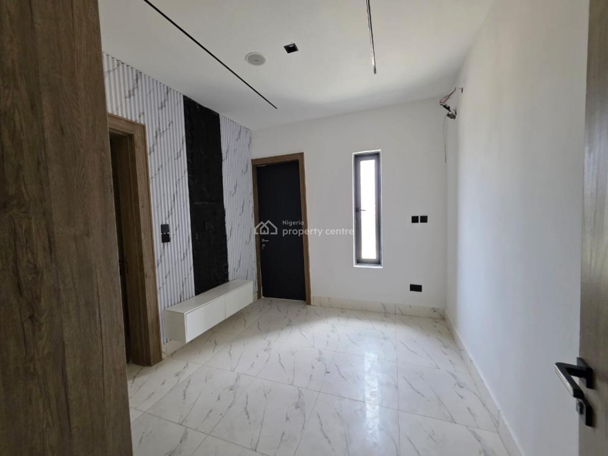 1 Bedroom Apartment with Swimming Pool, Lekki Phase 1 Lagos, Lekki Phase 1, Lekki, Lagos, Mini Flat (room and Parlour) for Sale