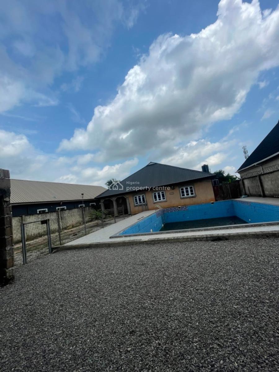 Well Built 3 Bedrolm Bungalow with Pool, Well Built 3 Bedroon Bungalow with Cctv.swimming Pool in Ogijo Ikorodu, Ebute, Ikorodu, Lagos, Detached Bungalow for Sale